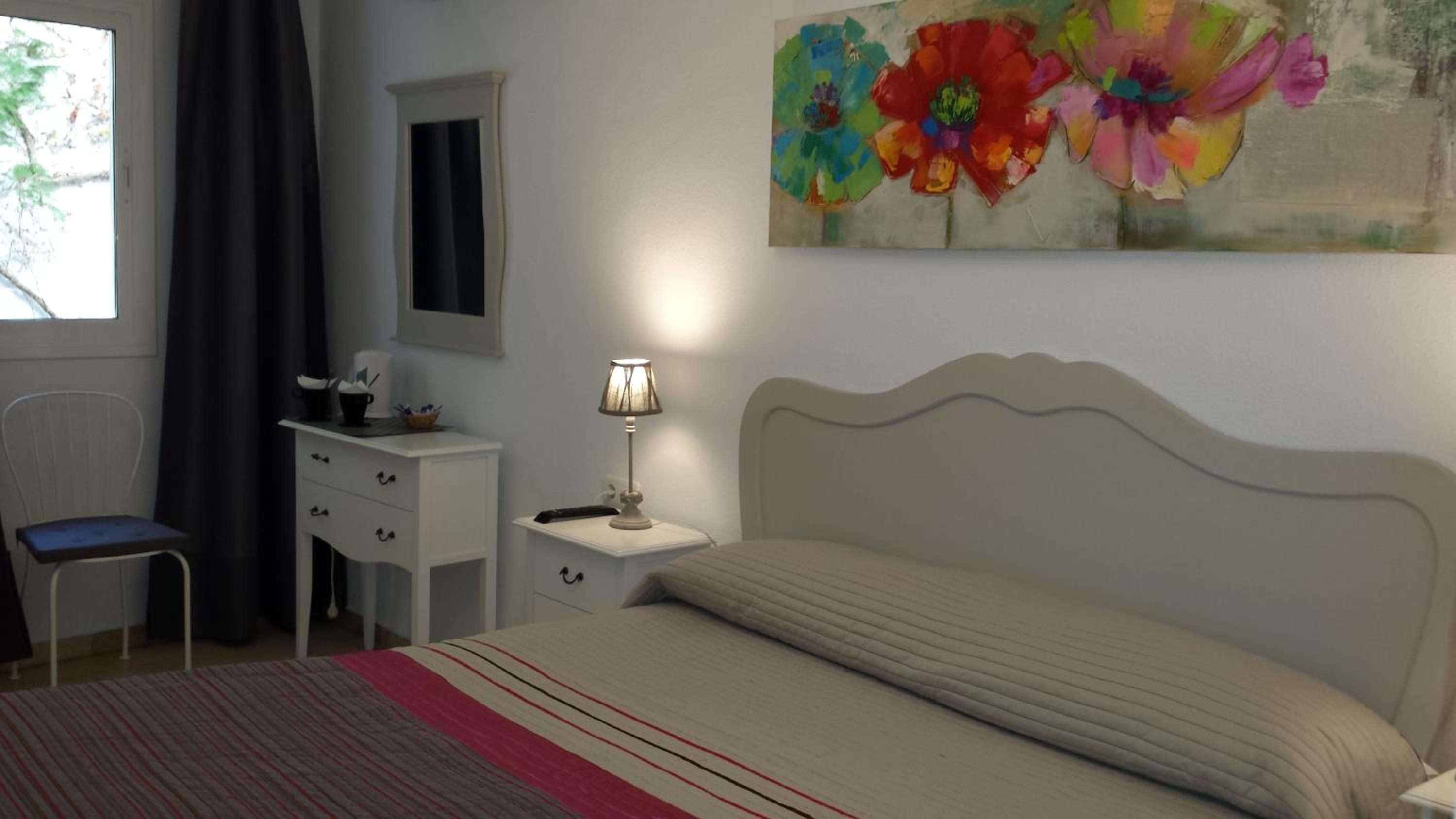Double or Twin Room - Photo 11
