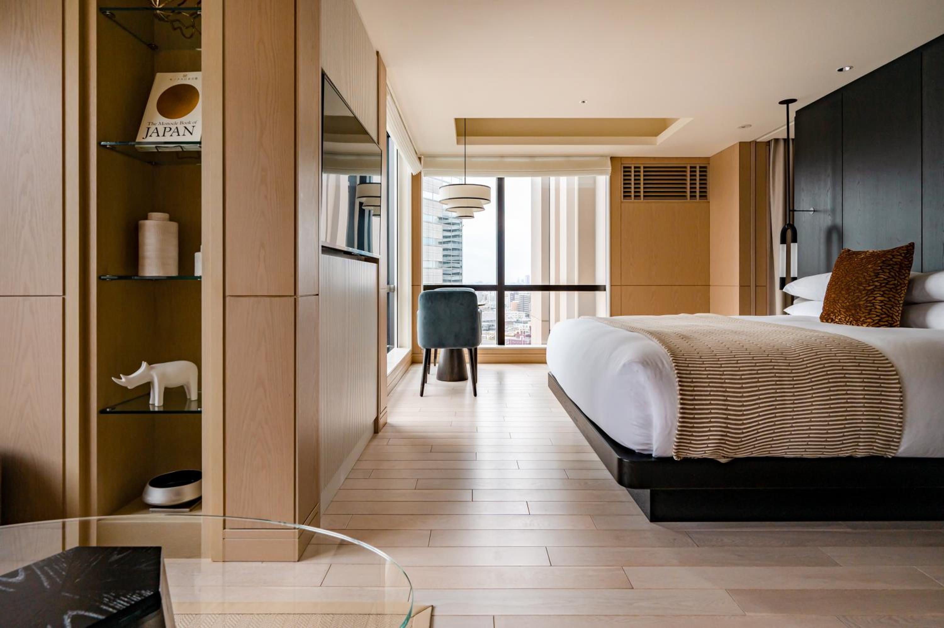 Studio King Suite - High Floor photo 2
