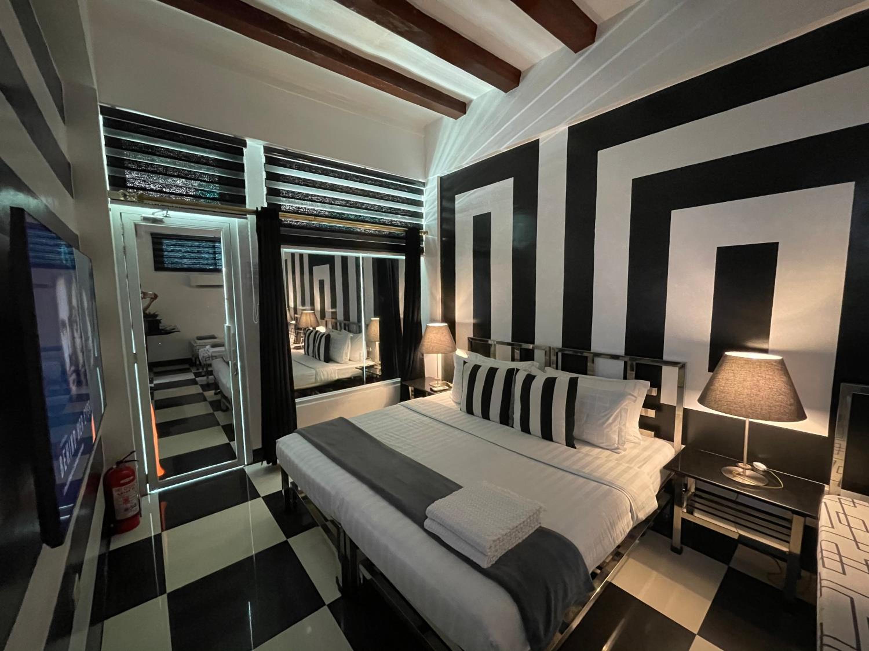 Quadruple Room with Terrace - Photo 8