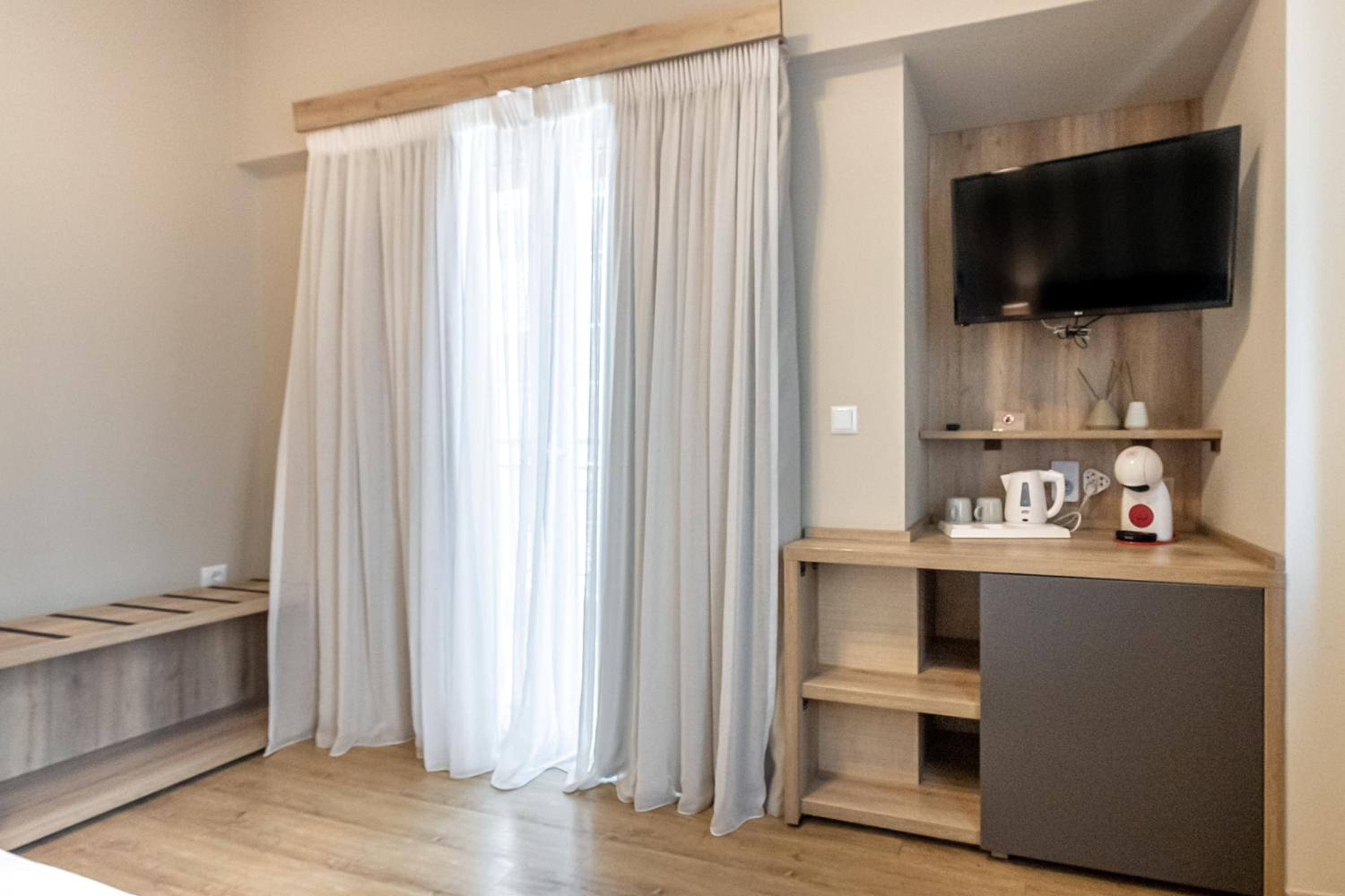 Superior Twin Room with Balcony photo 3
