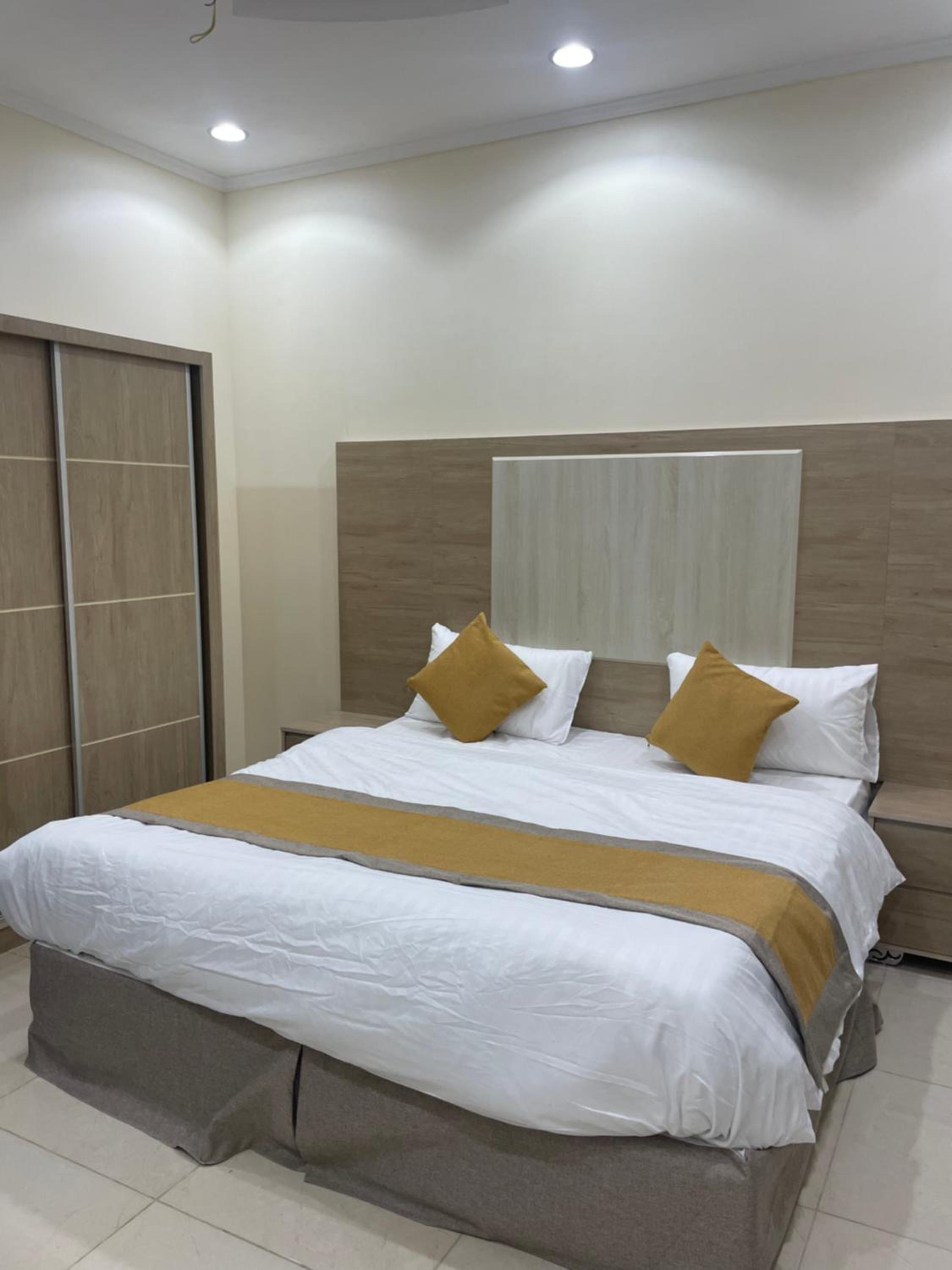Deluxe Room (2 Adults + 1 Child) photo 2