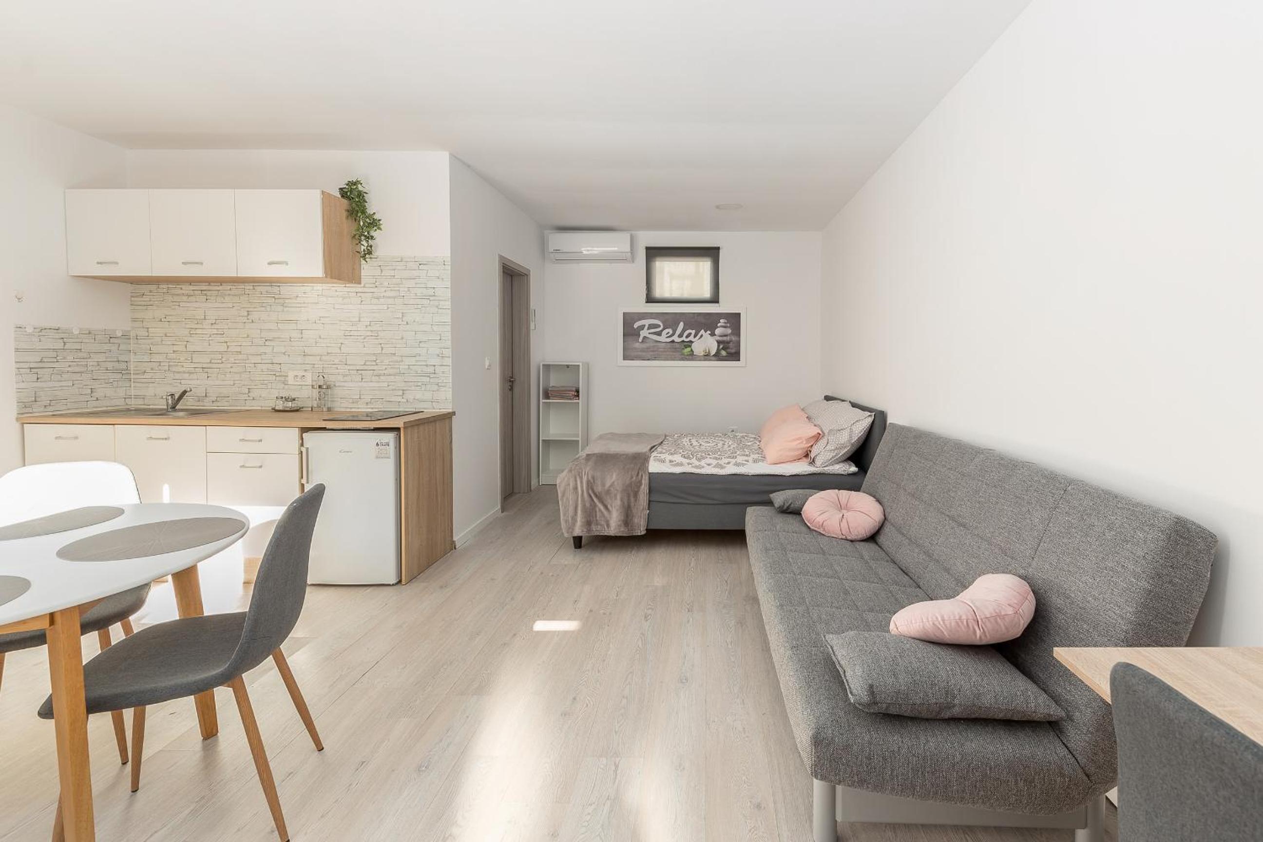 Studio Apartment