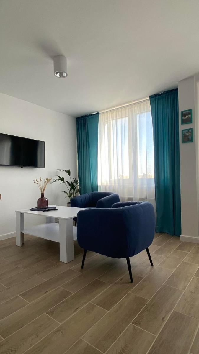 Studio Apartment - Photo 1
