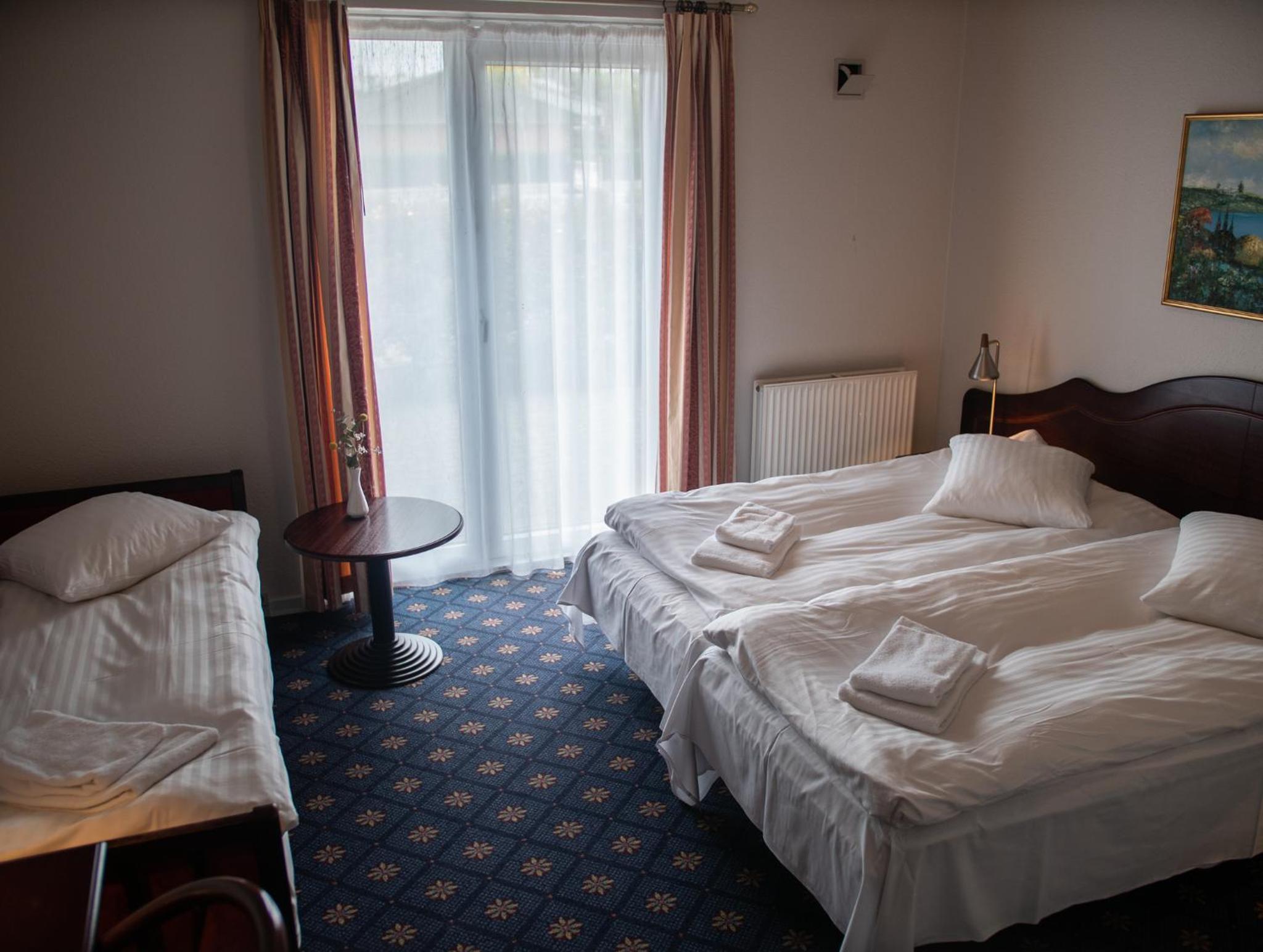 Quadruple Room - Photo 16
