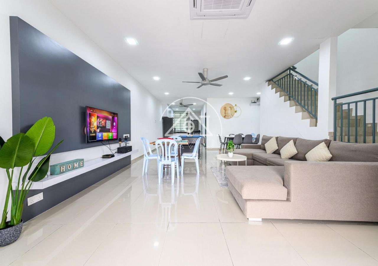 Four-Bedroom House photo 1