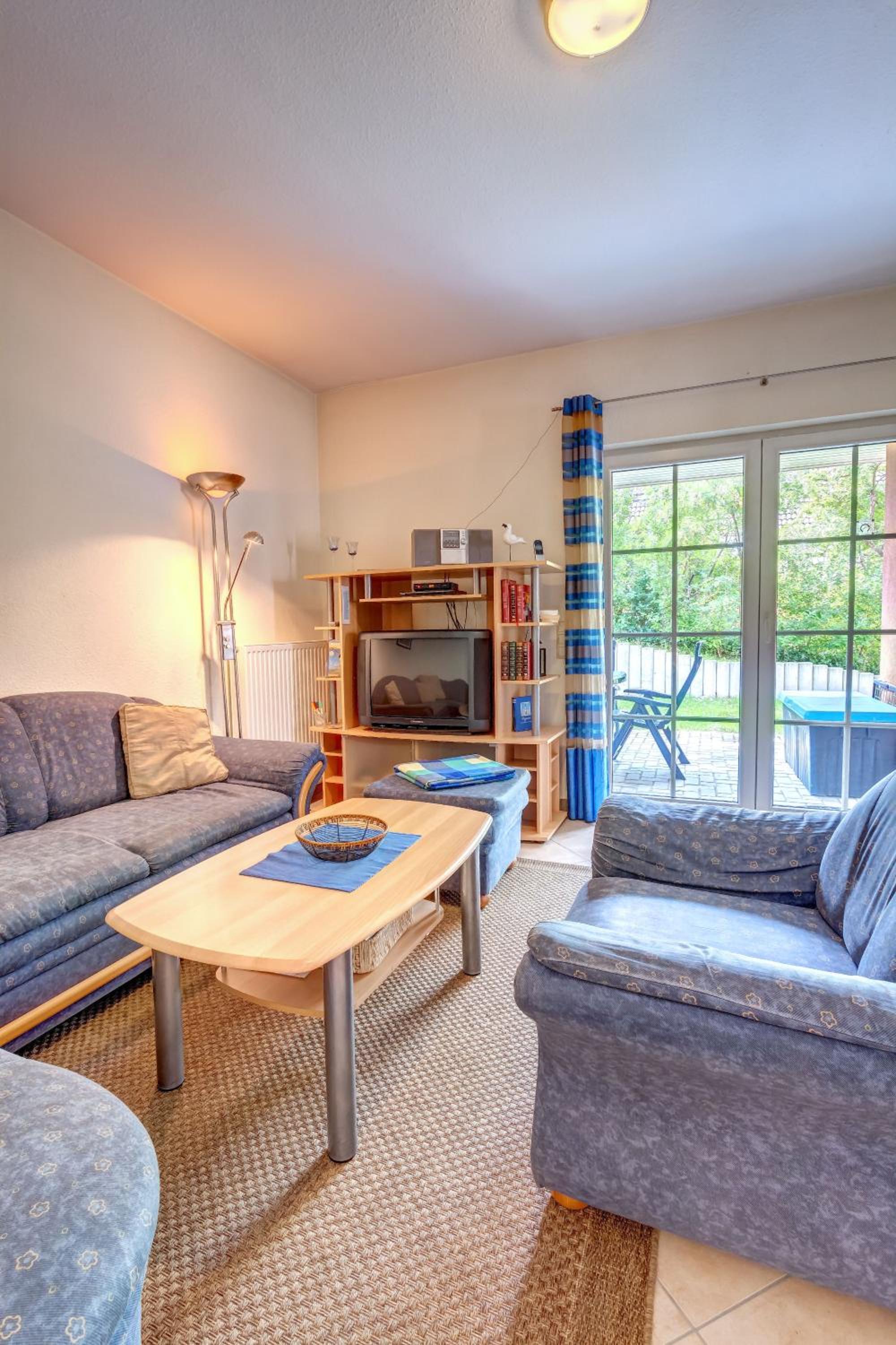 Three-Bedroom Apartment with Terrace photo 3