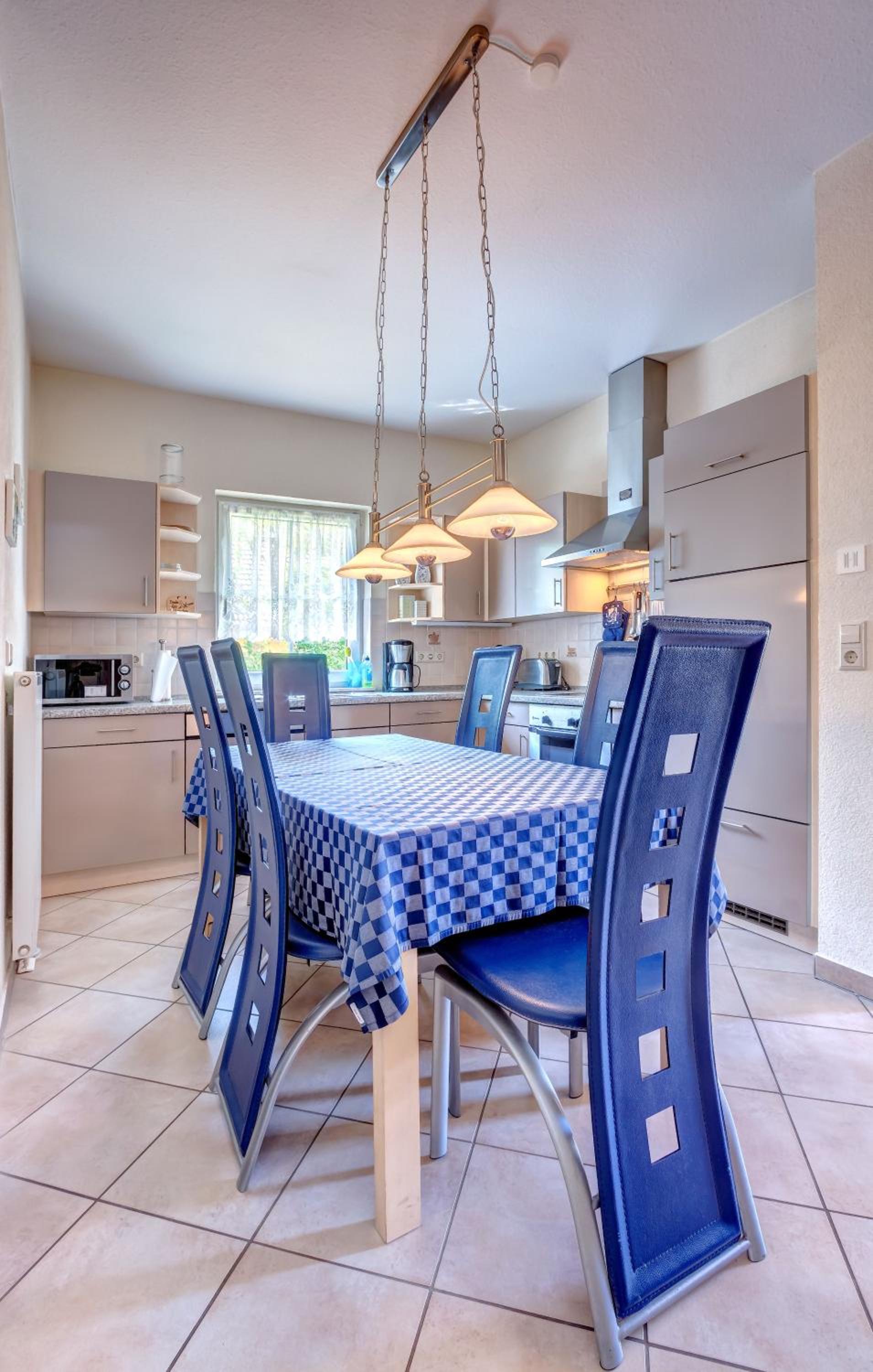 Three-Bedroom Apartment with Terrace photo 2