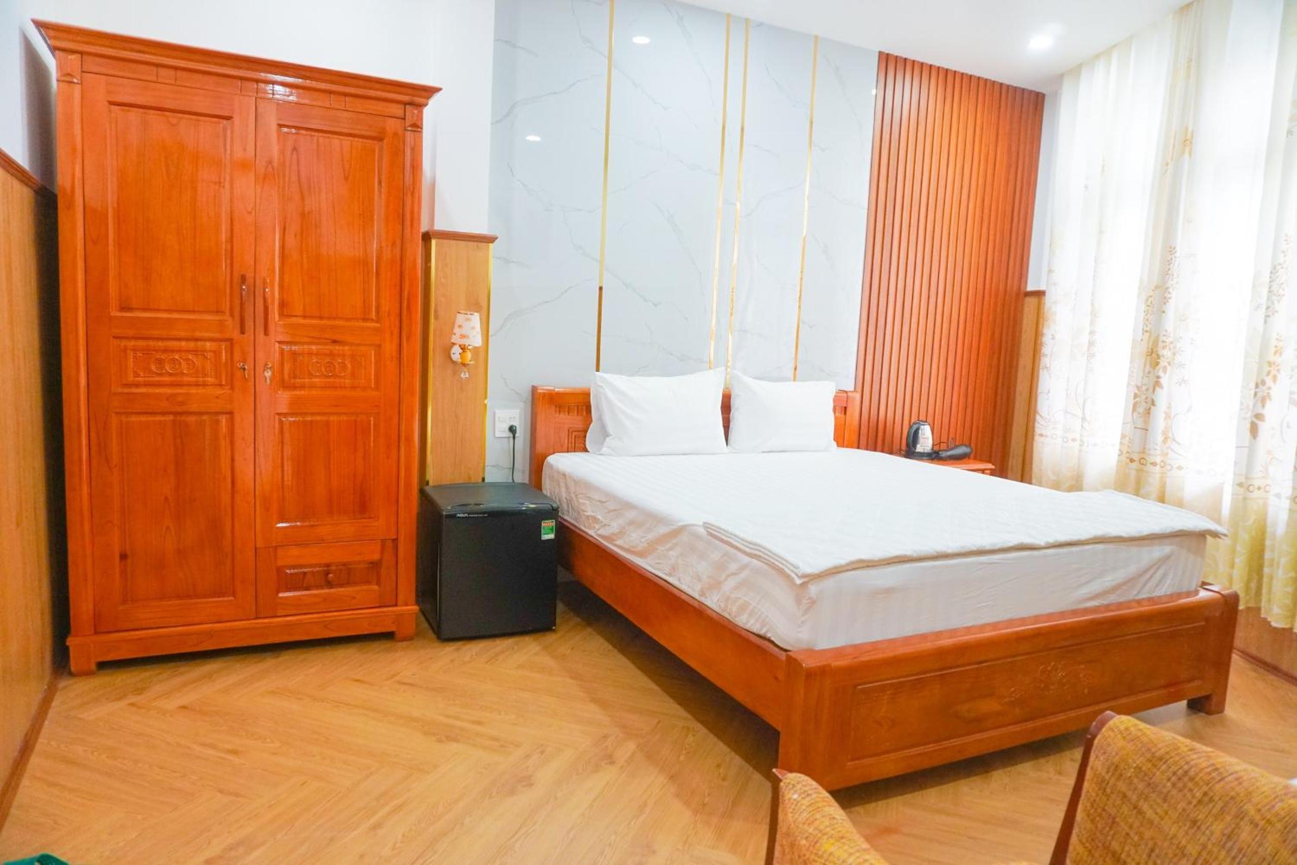 Large Double Room photo 3