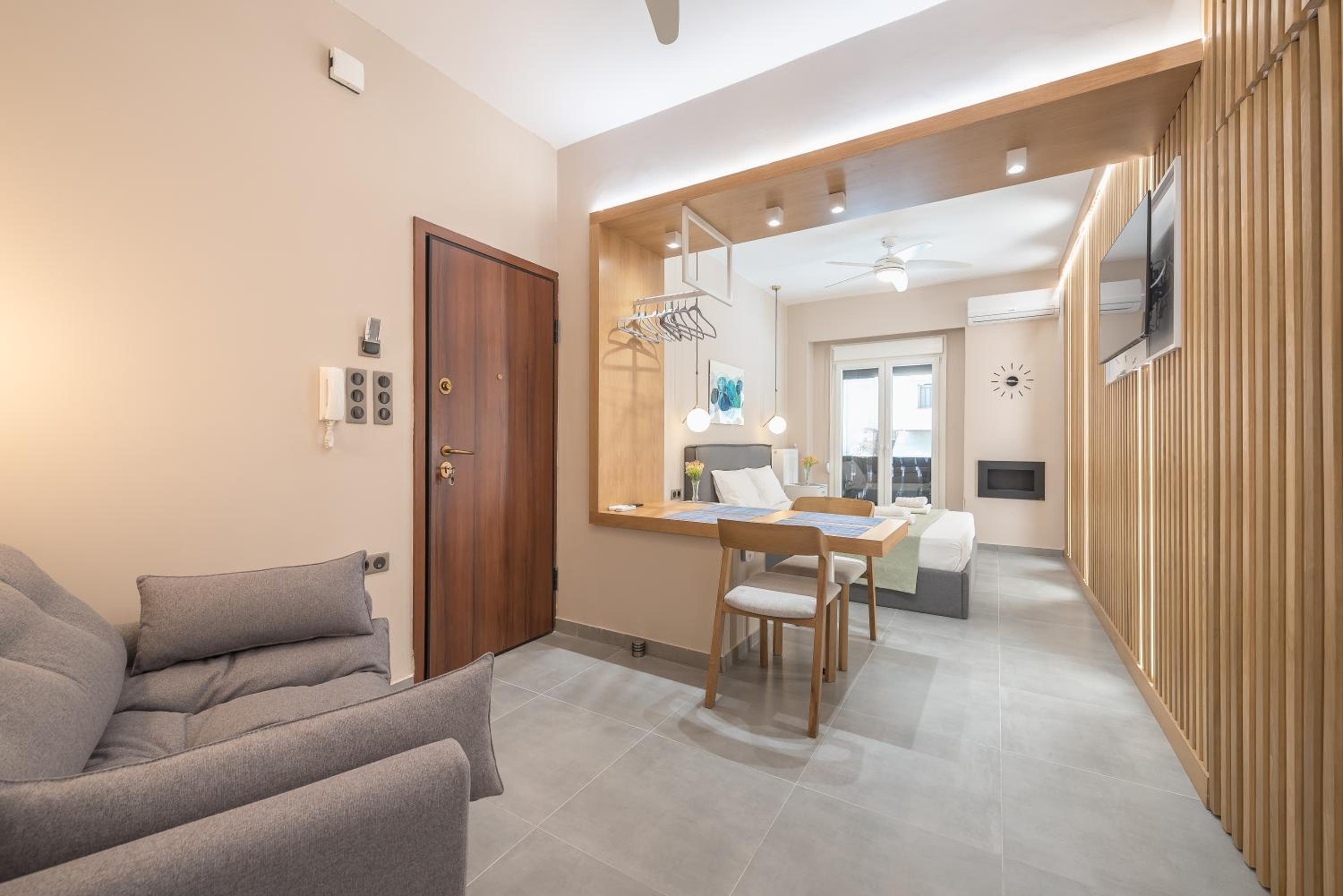 One-Bedroom Apartment