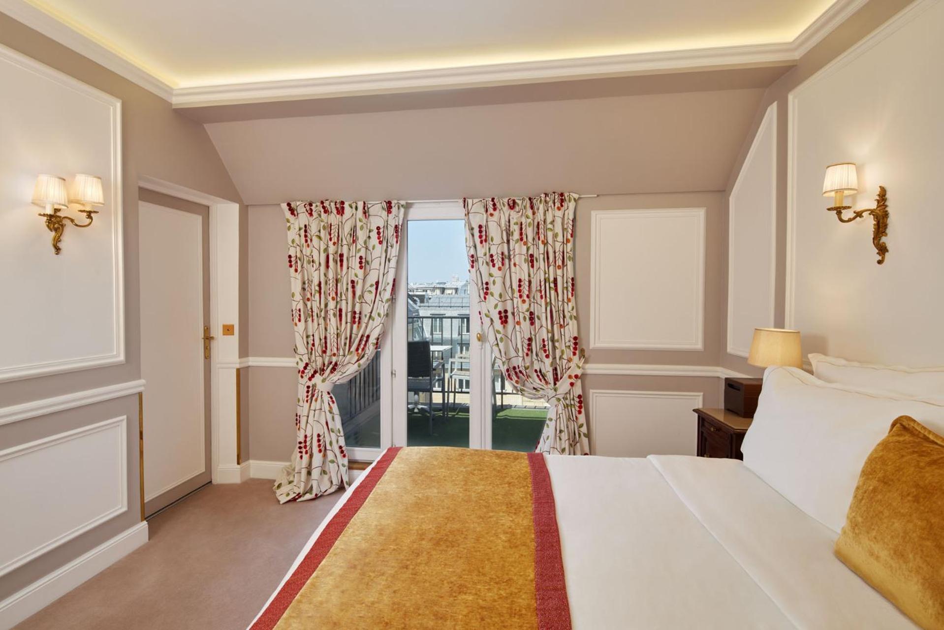 Family Suite (2 Adults + 2 Children) photo 2
