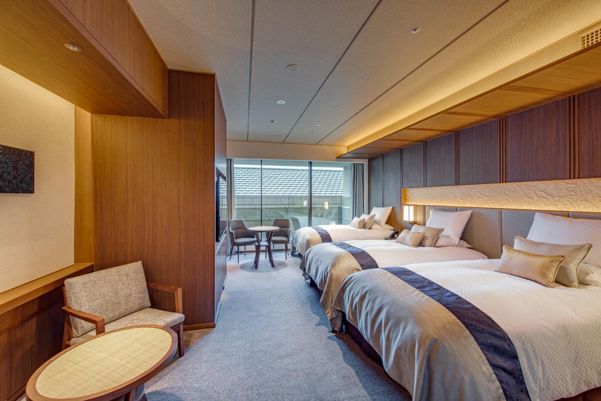 Deluxe Triple Room photo 2