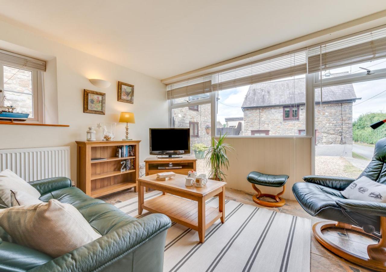 One-Bedroom House photo 1