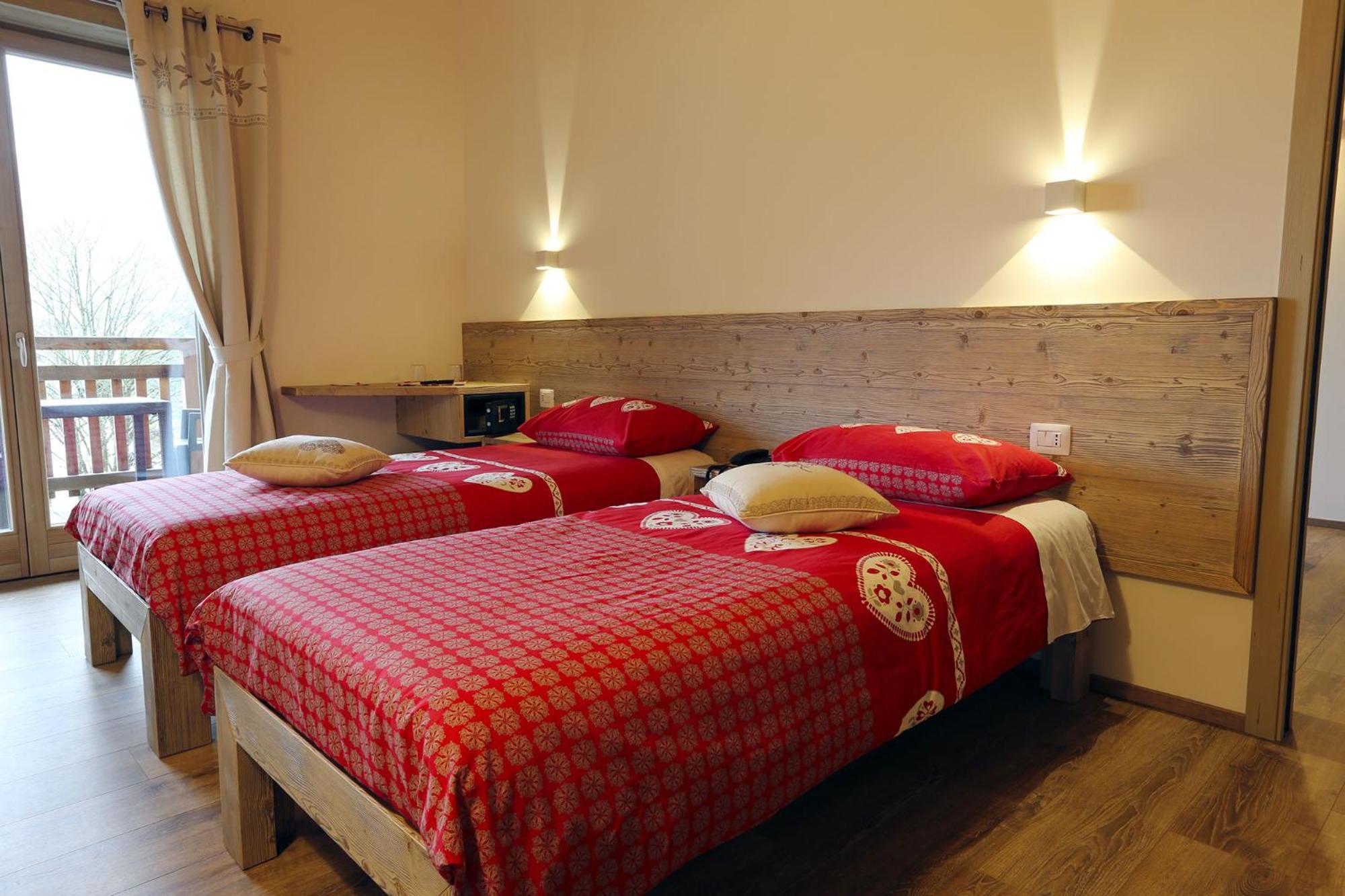 Double or Twin Room - Photo 14