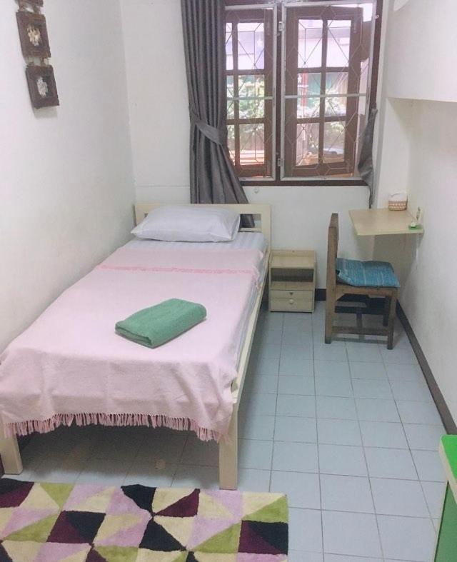 Standard Single Room with Shared Bathroom