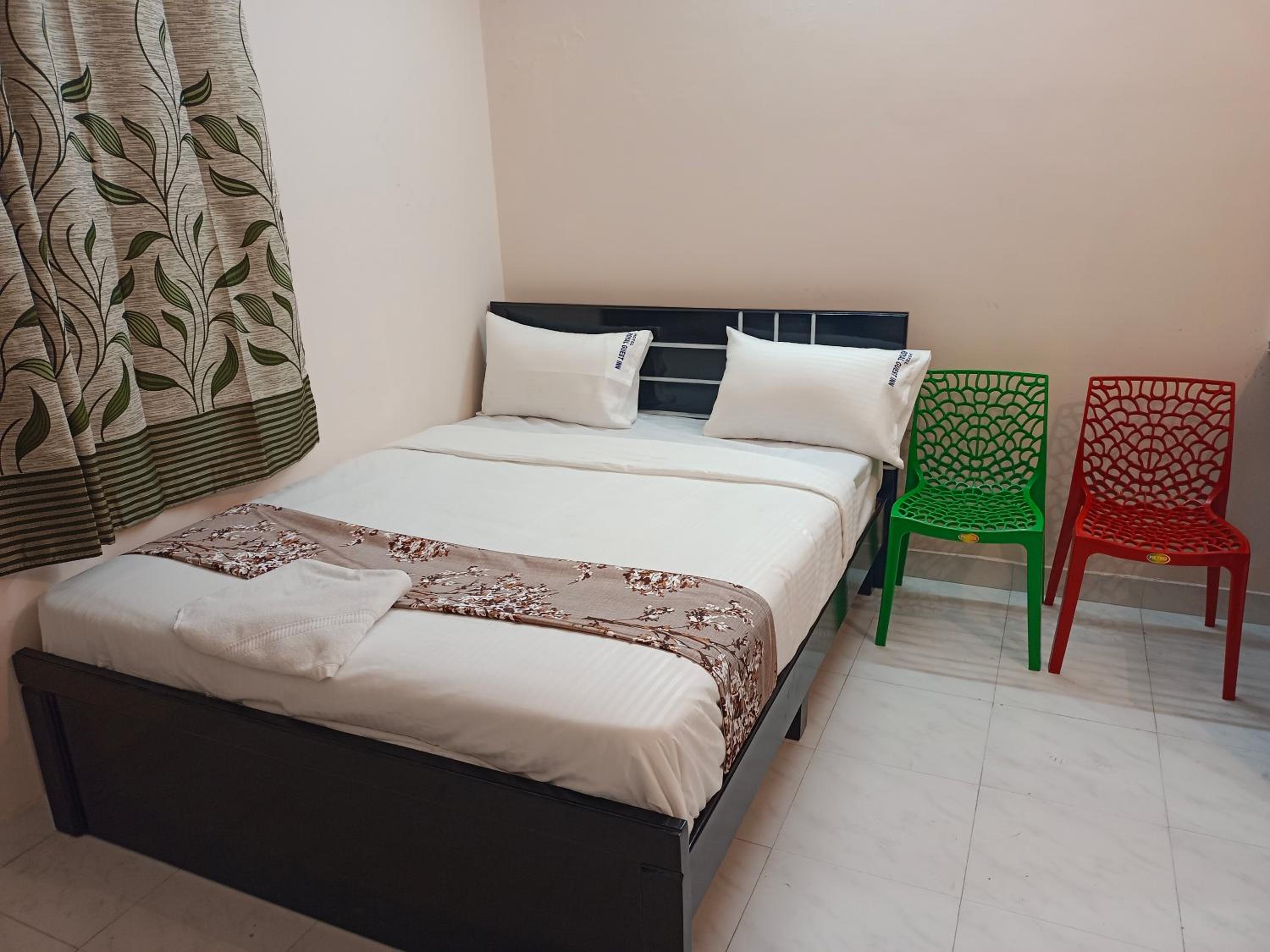 Double Room - Photo 4