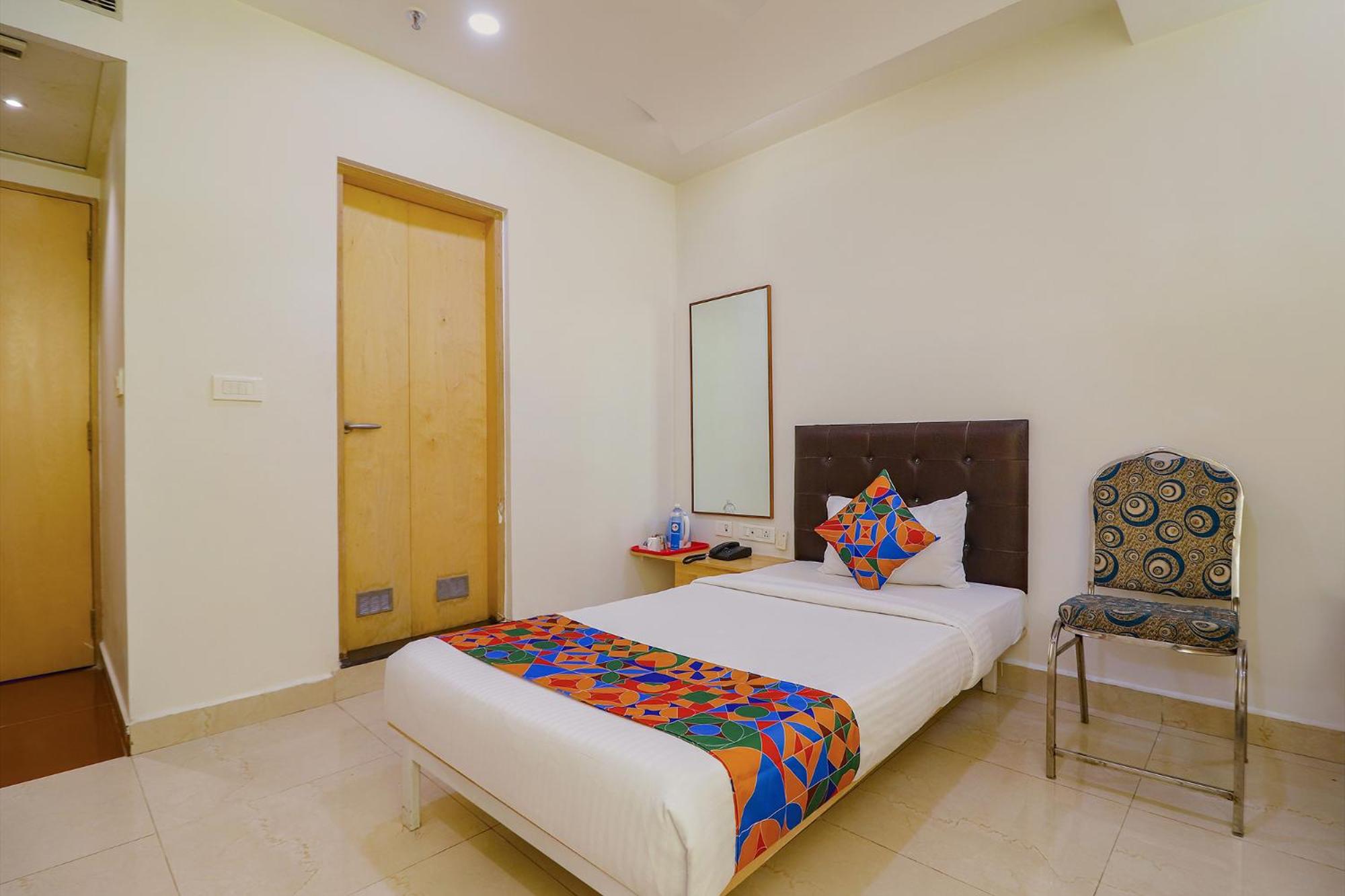 Deluxe Single Room