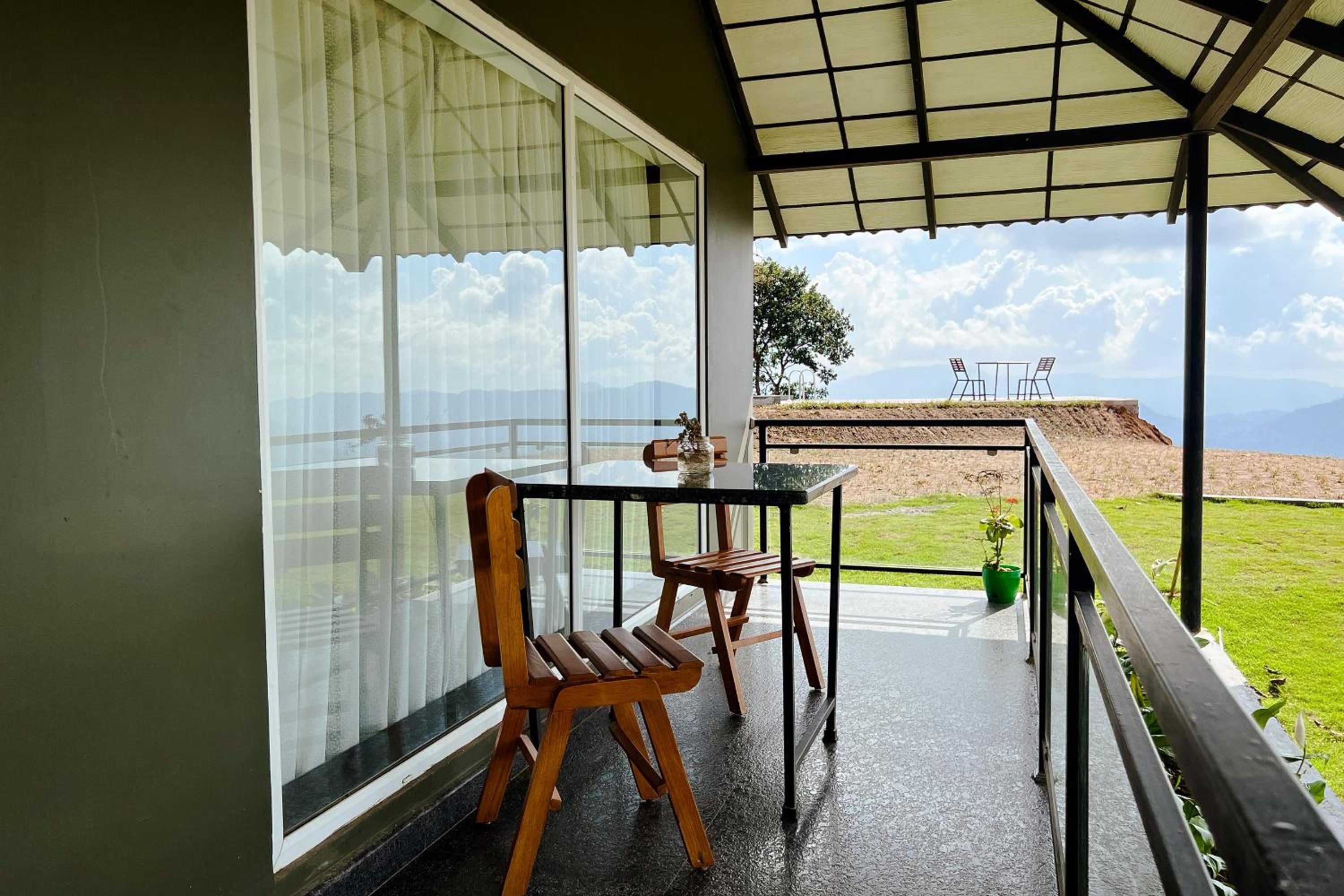Honeymoon Cottage with Jacuzzi with Evening Hi-Tea Complimentary Honeymoon Cottage with Jacuzzi with Evening Hi-Tea Complimentary