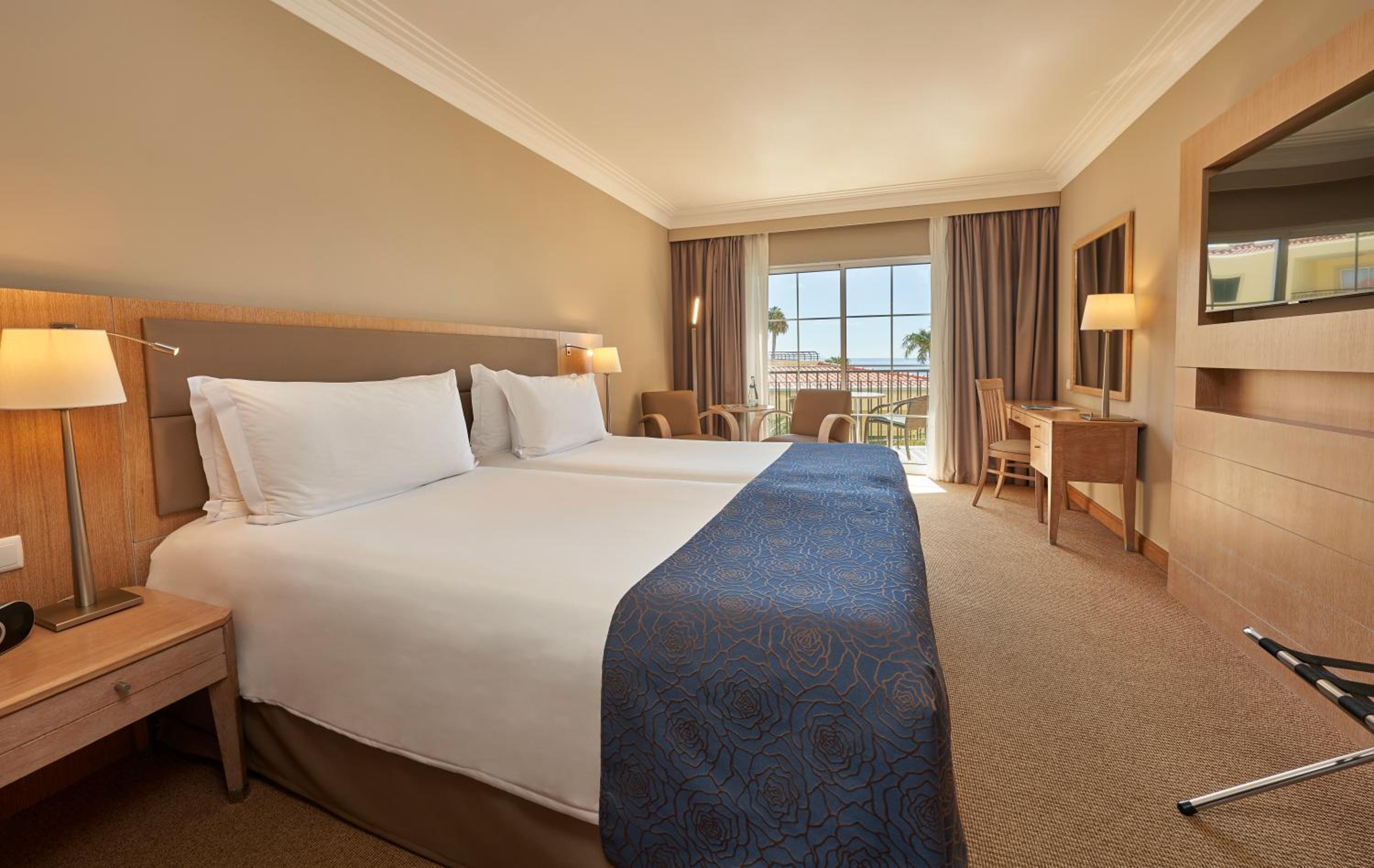 Studio with Partial Sea View photo 1