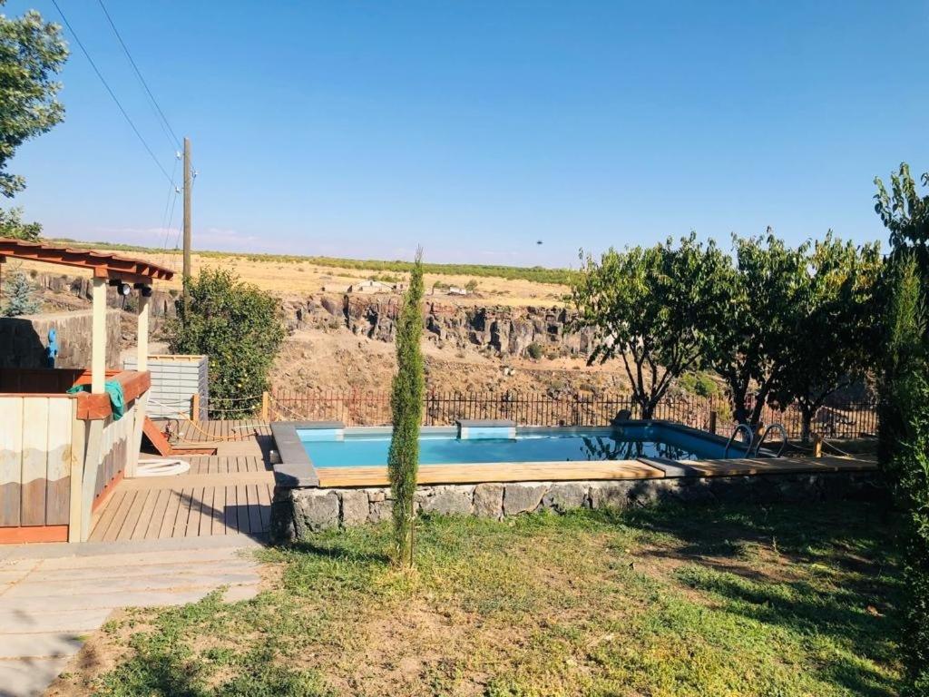 Three-Bedroom Villa photo 2