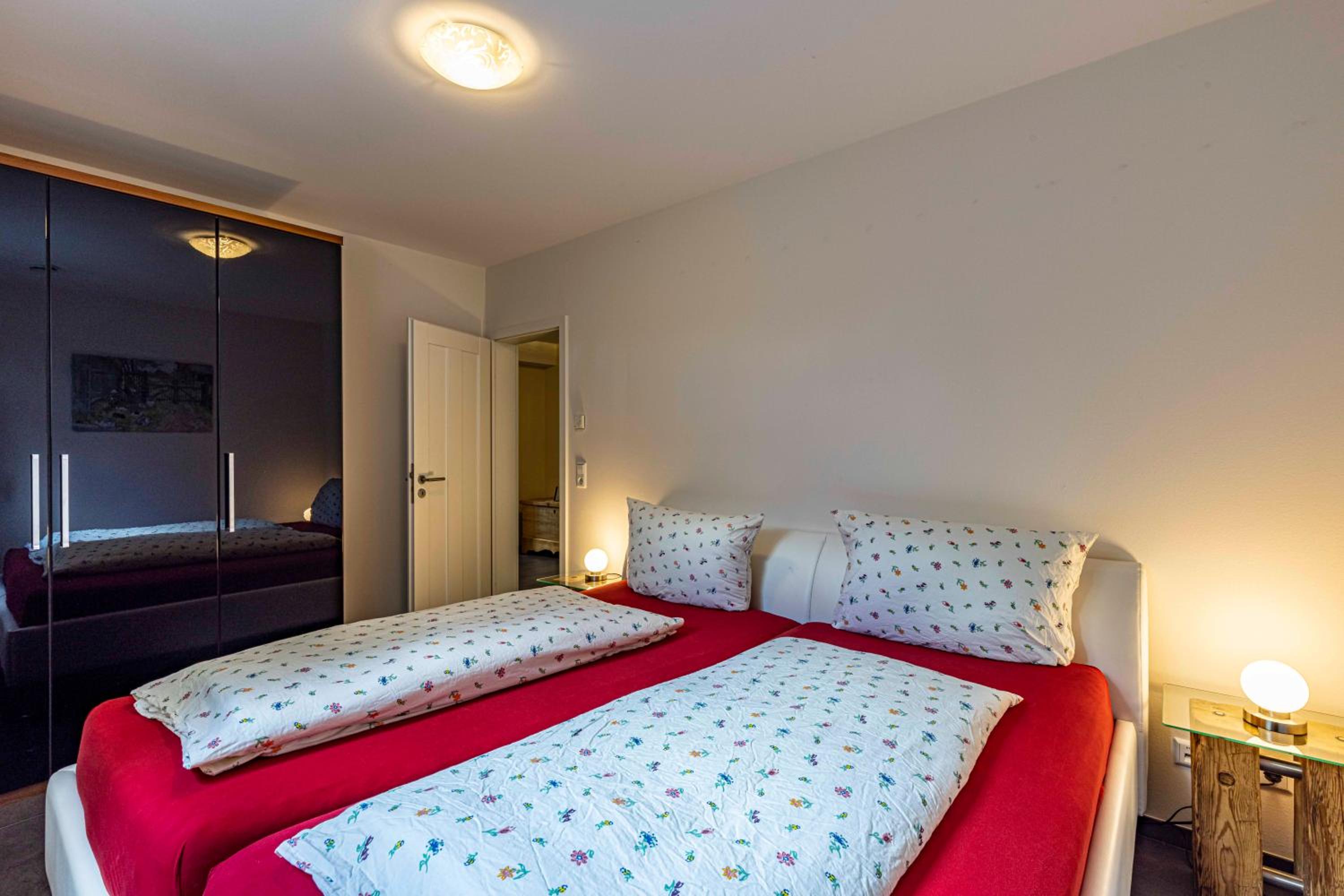 Two-Bedroom Apartment - Photo 8