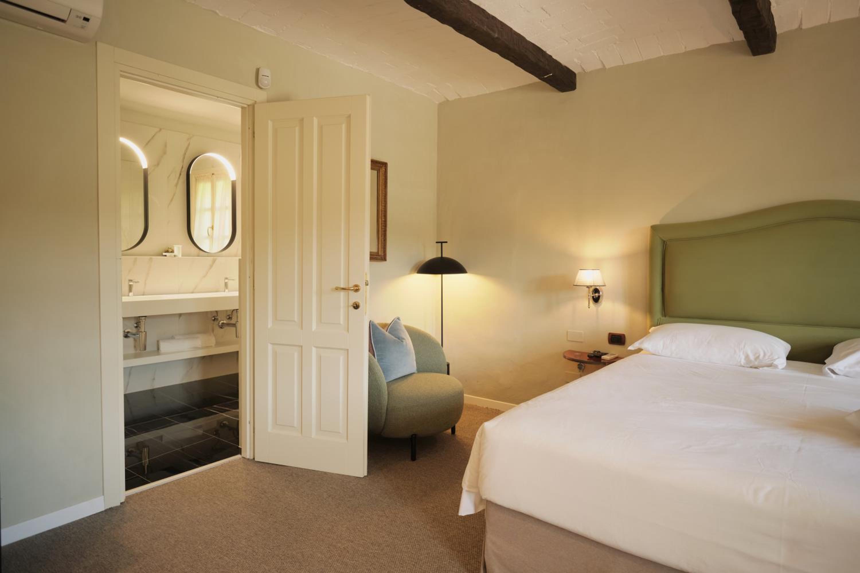 Junior Suite - Photo 8