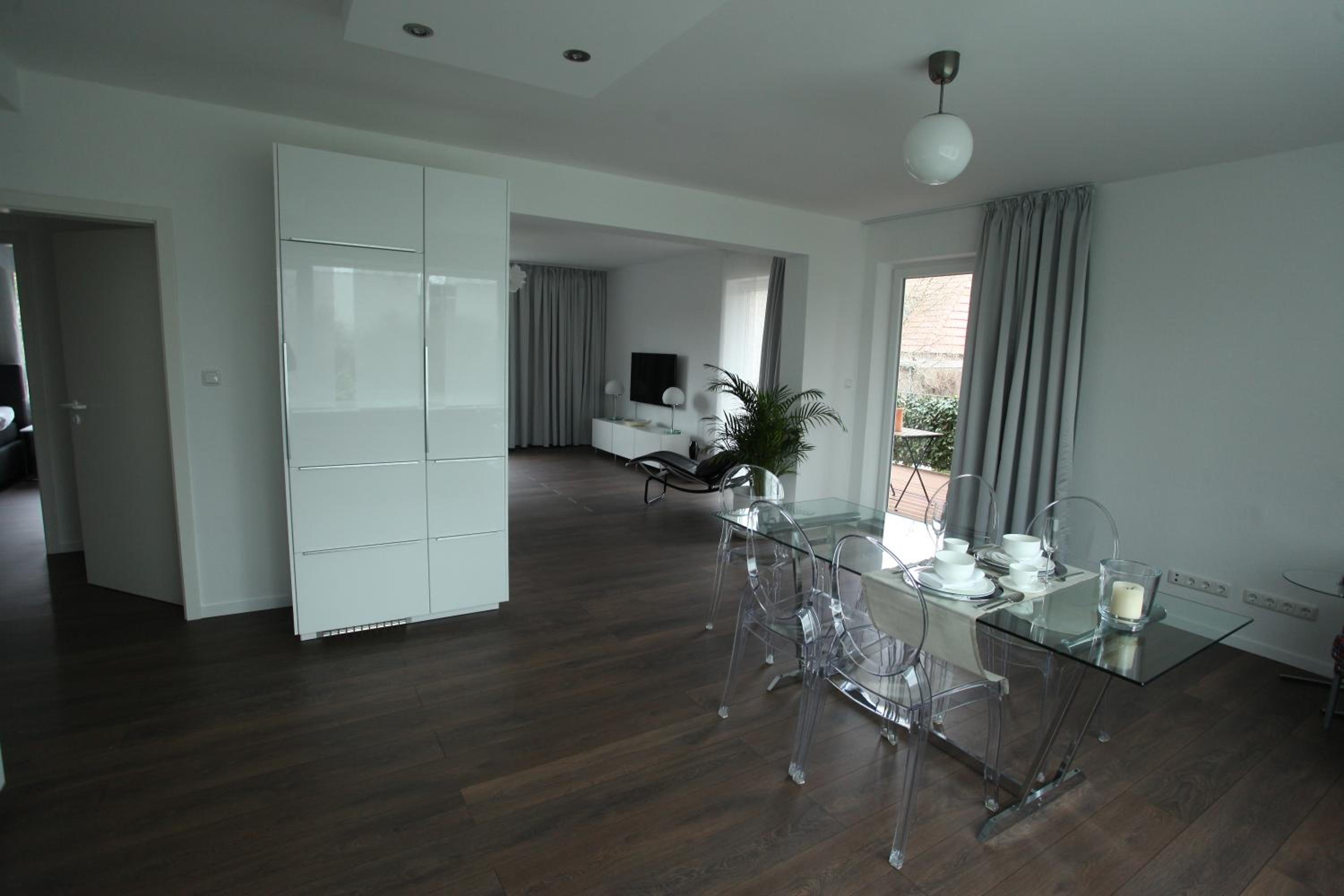 Apartment with Terrace photo 3
