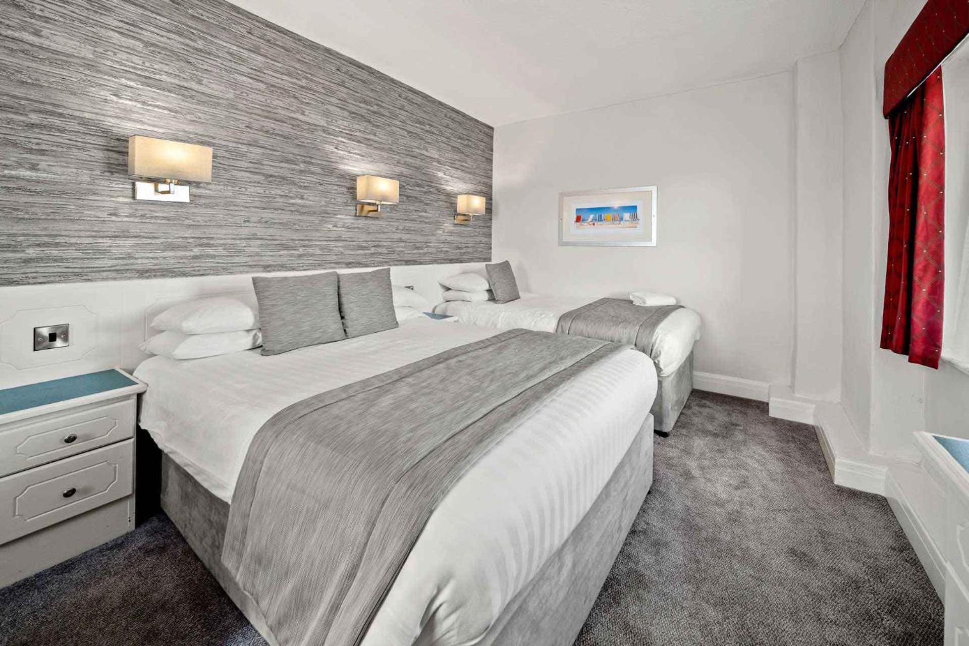 Double or Twin Room photo 1