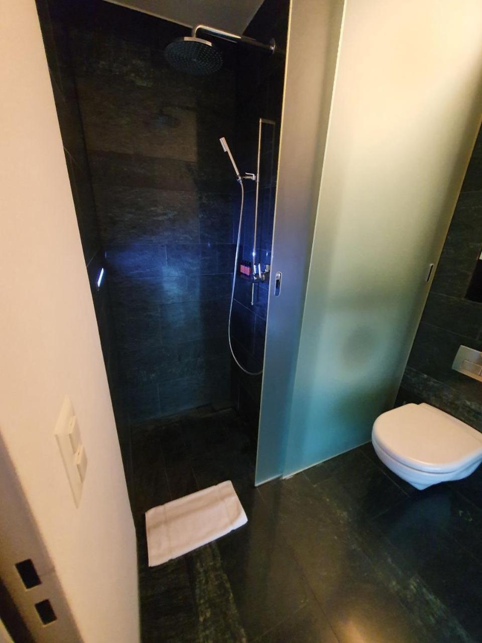 Apartment with Terrace photo 3