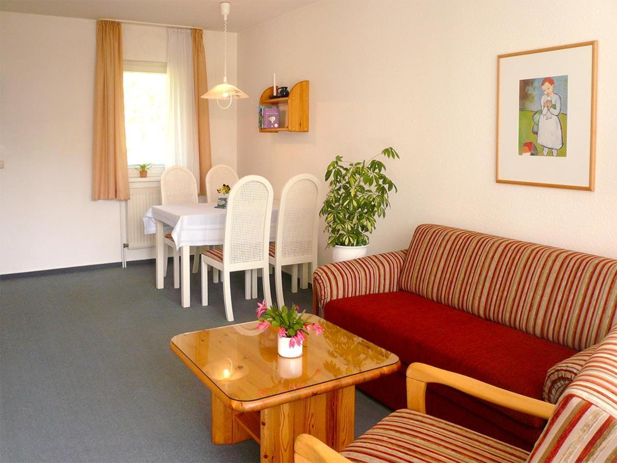 Apartment with Balcony photo 3