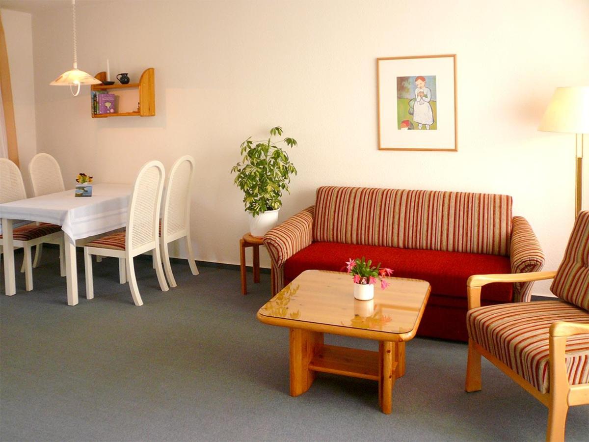 Apartment with Balcony photo 2