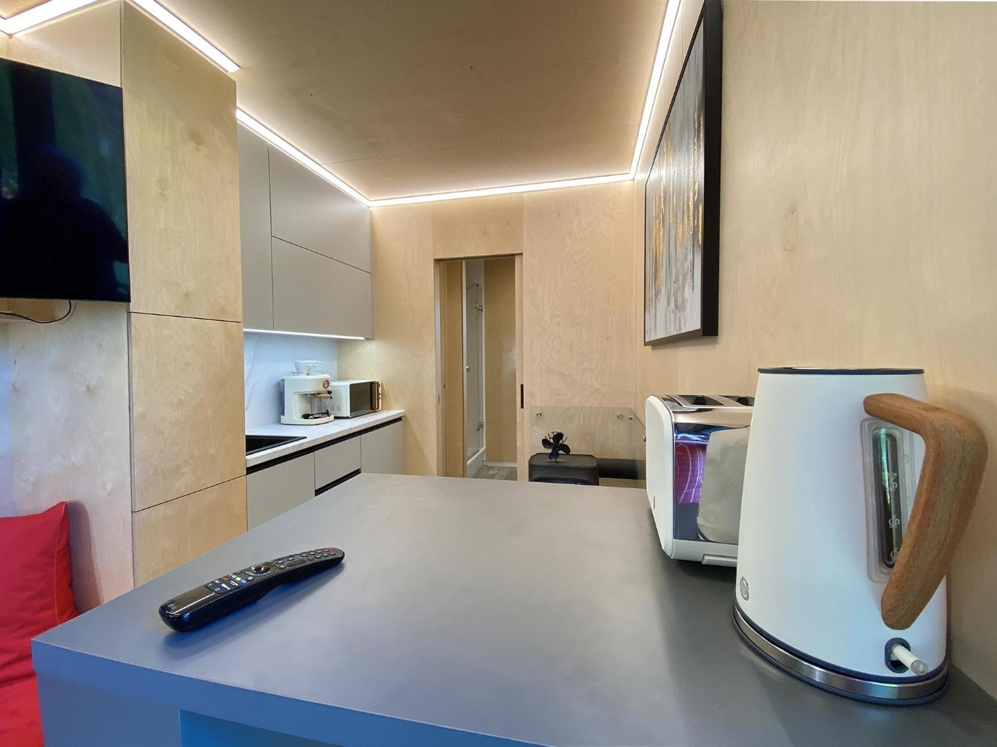 One-Bedroom Apartment - Photo 5