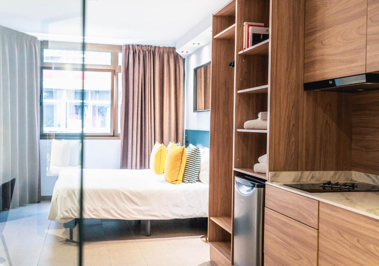 Apartment with City View - Photo 1