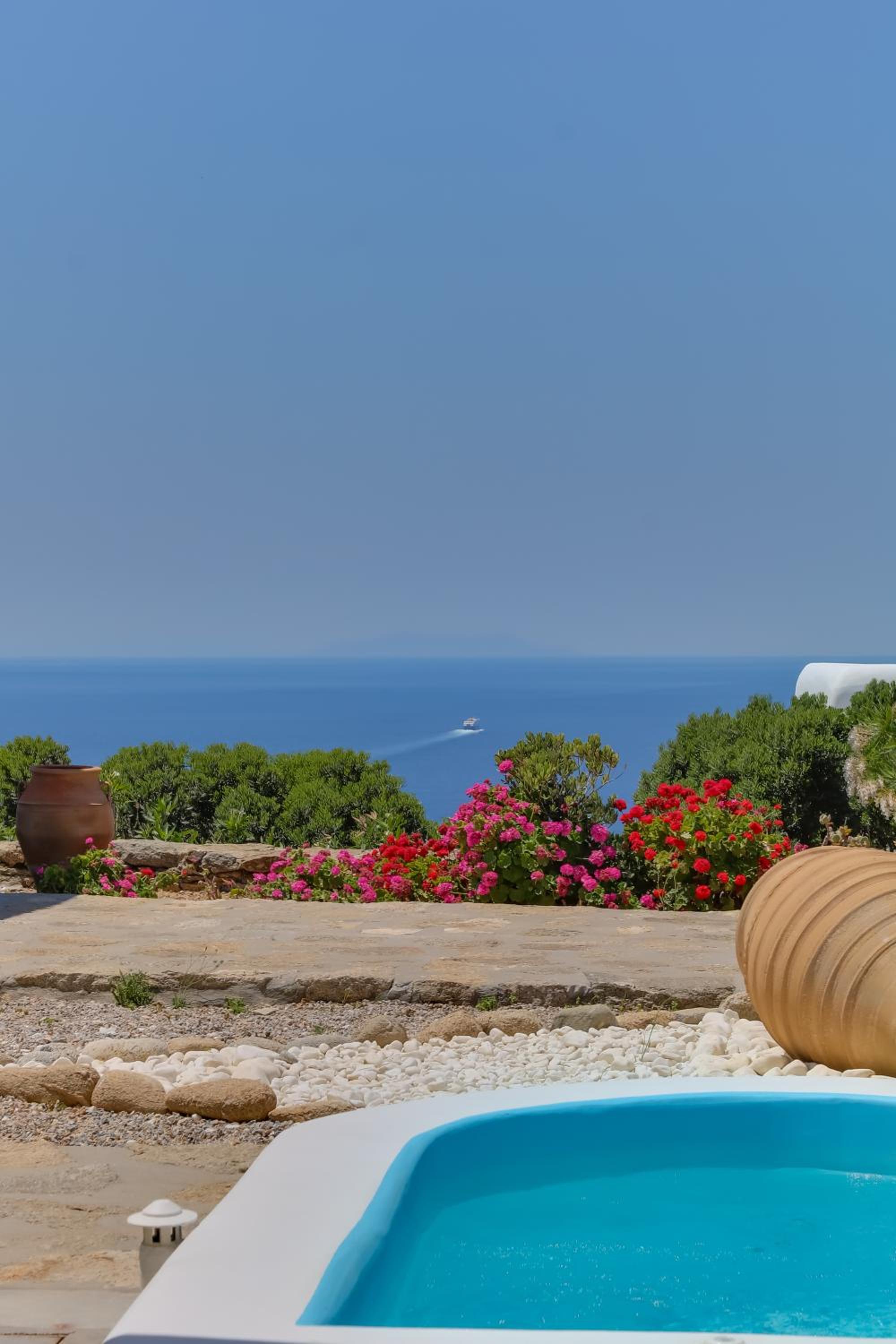 Sea View Suite with Outdoor Hot Tub photo 2