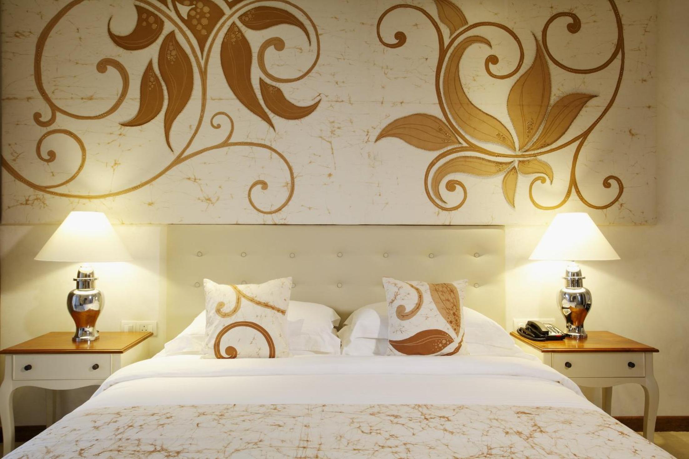 Royal Suite photo 2