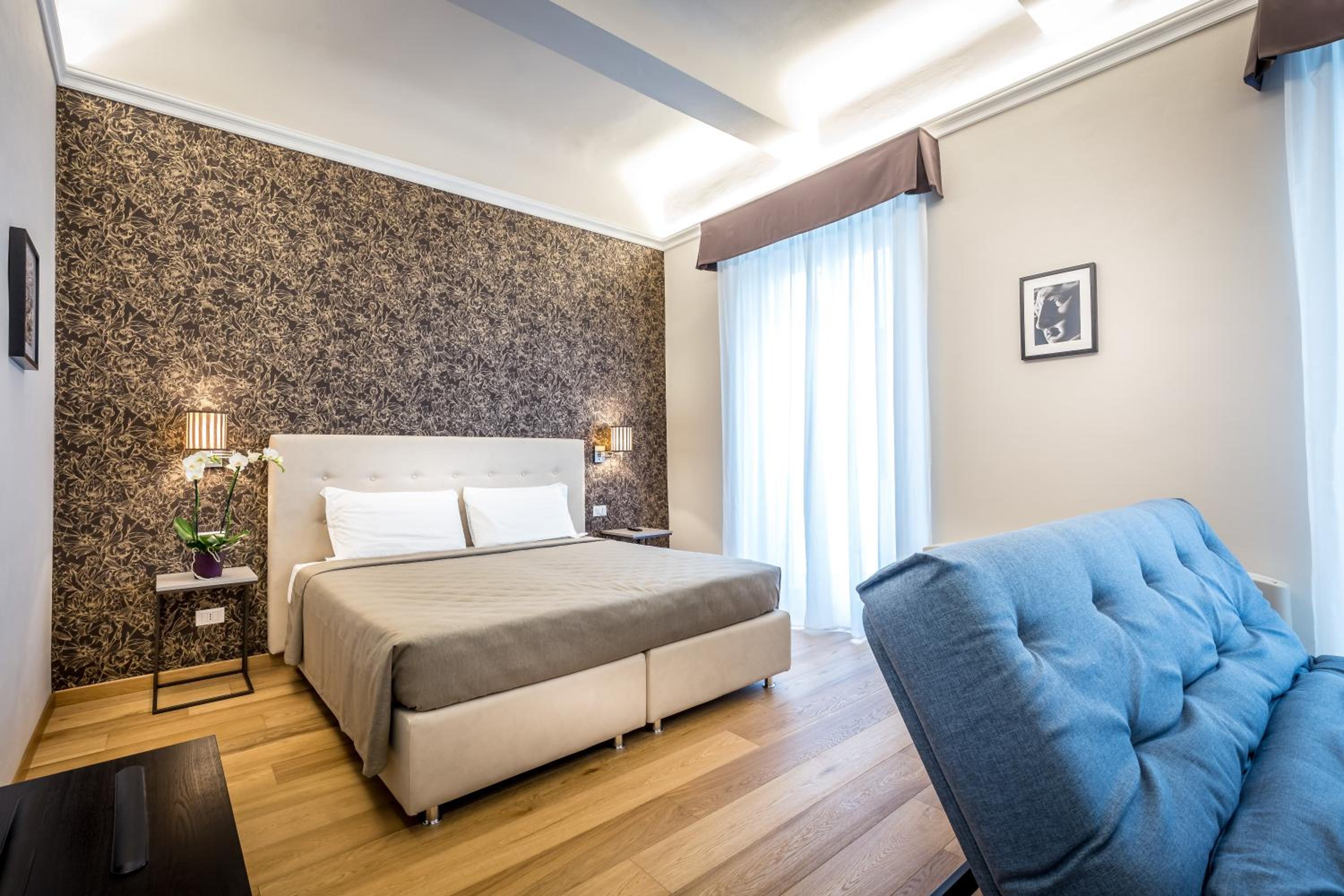 Superior Triple Room photo 3