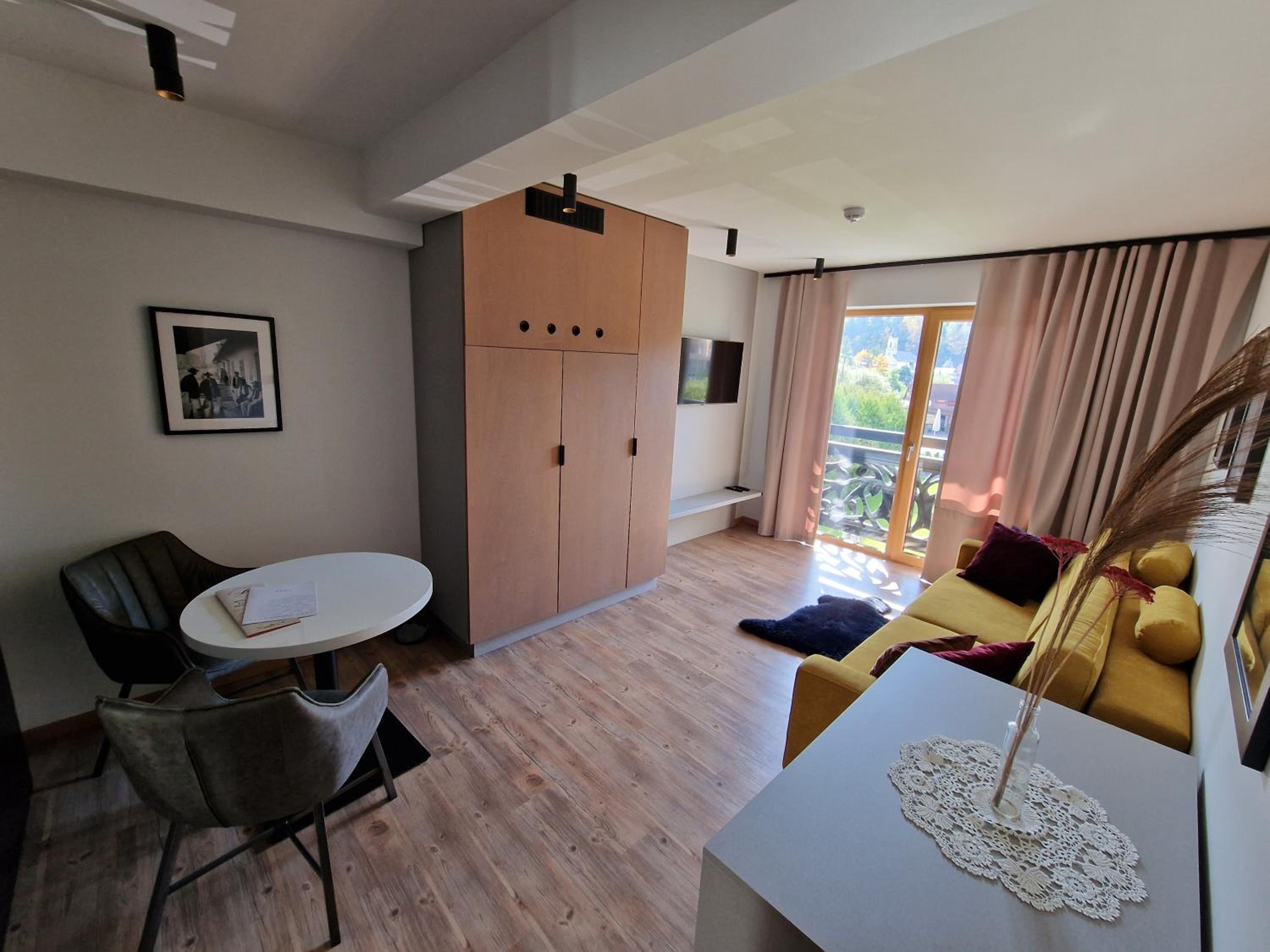 Deluxe Quadruple Room - Photo 5