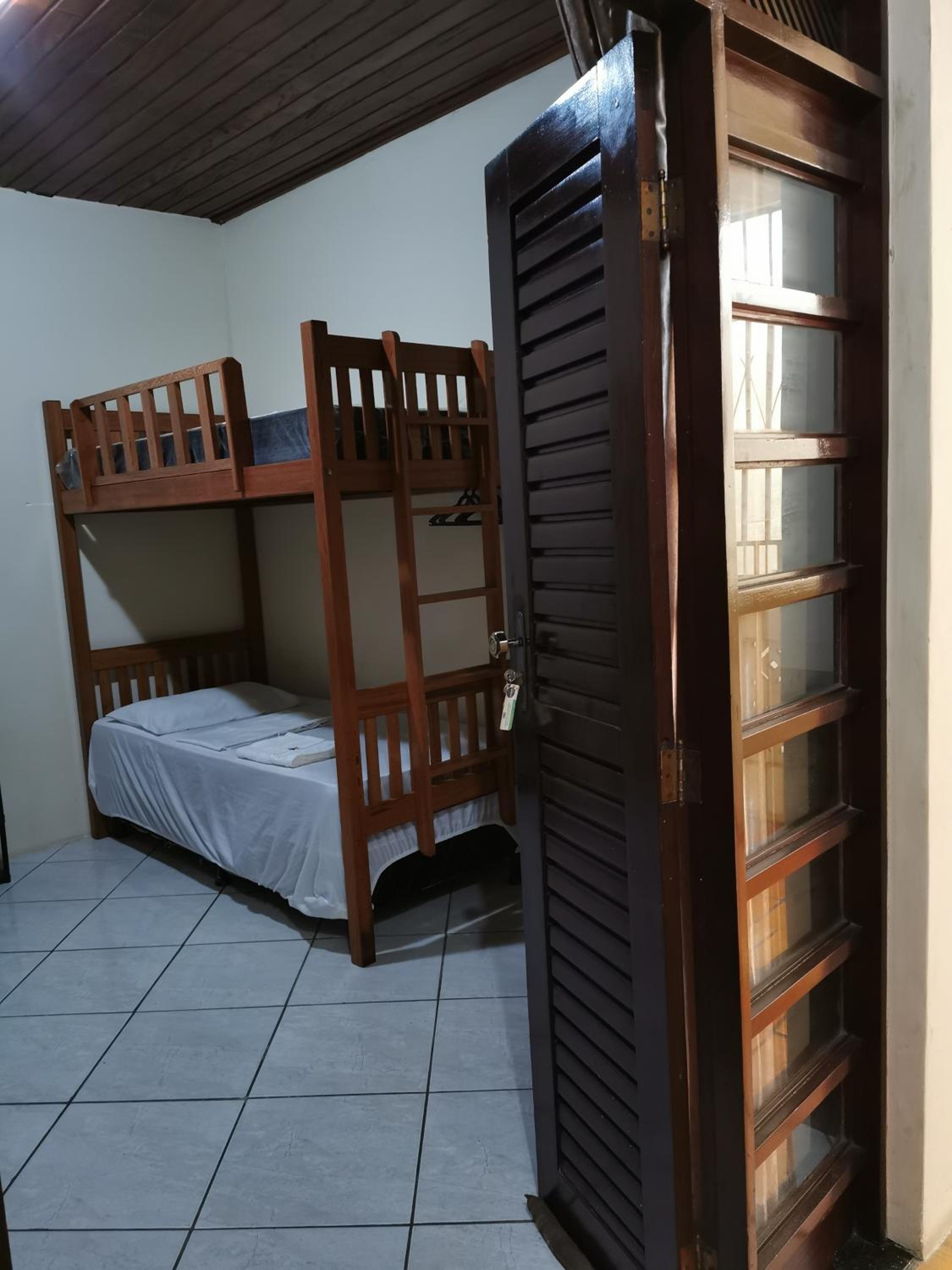 Quadruple Room with Private Bathroom photo 3