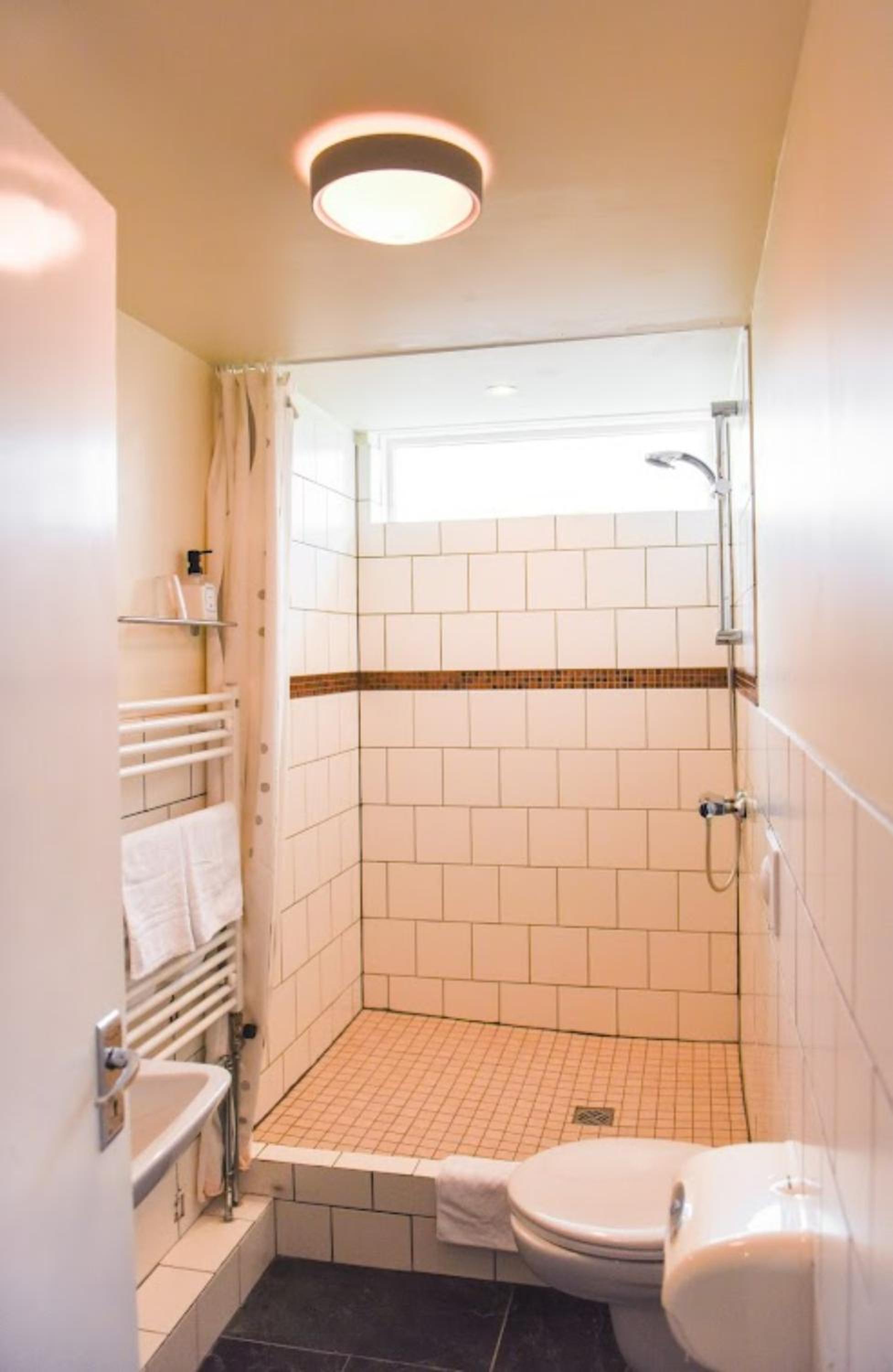 Family Suite - Photo 9