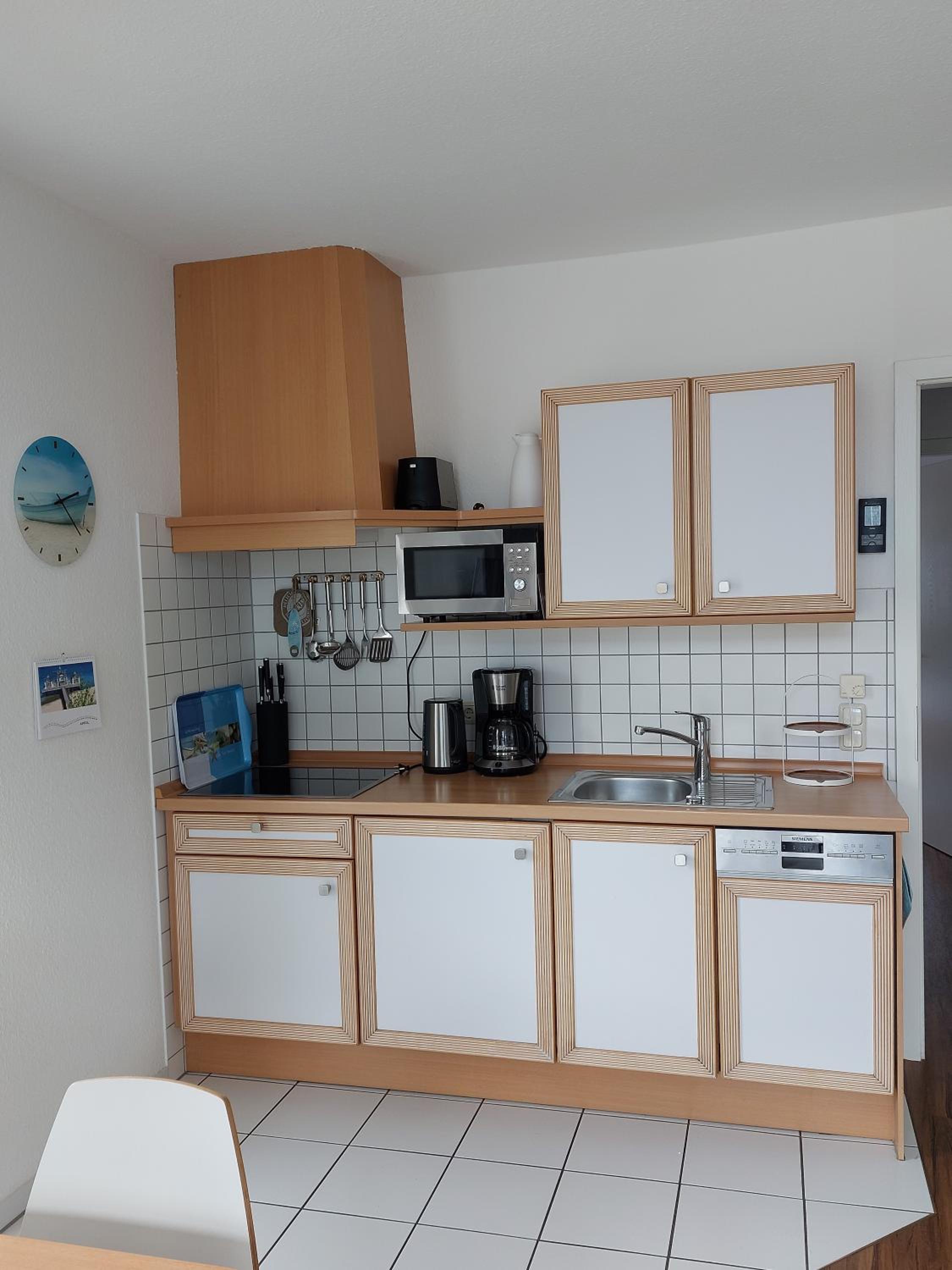 One-Bedroom Apartment photo 2