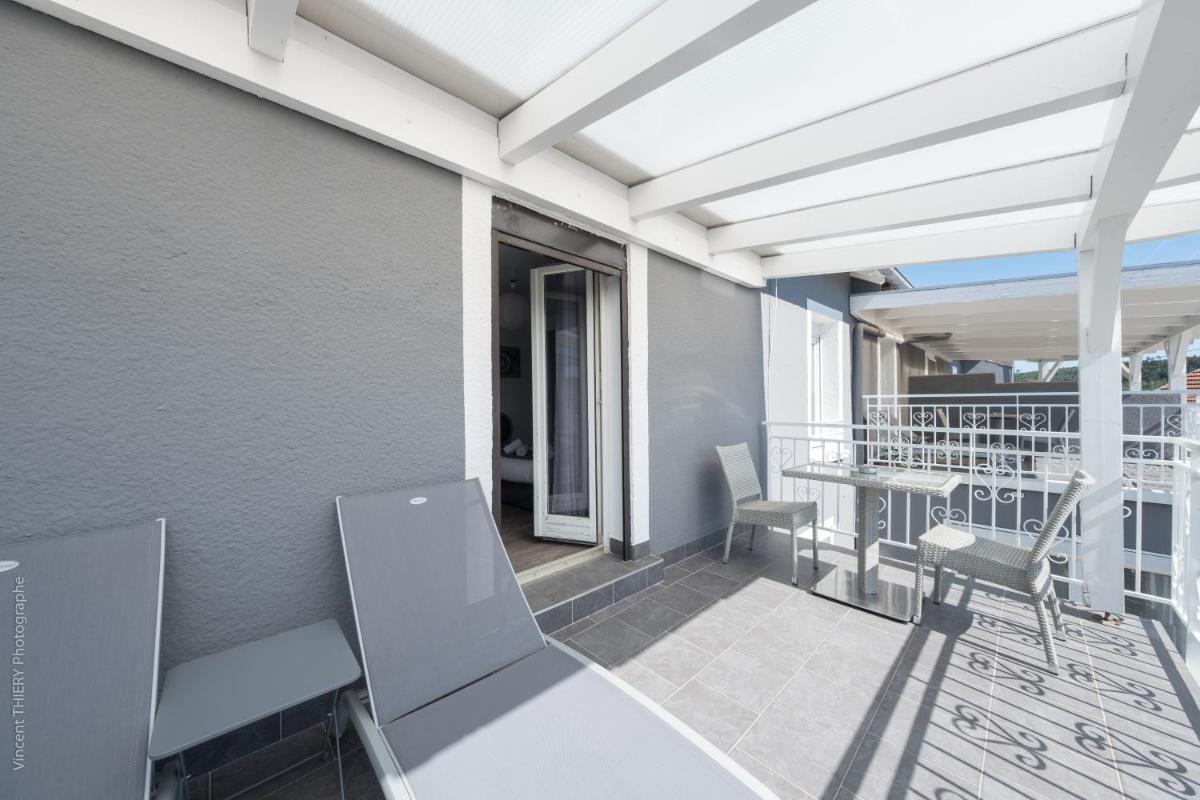 Triple Room with Terrace photo 3