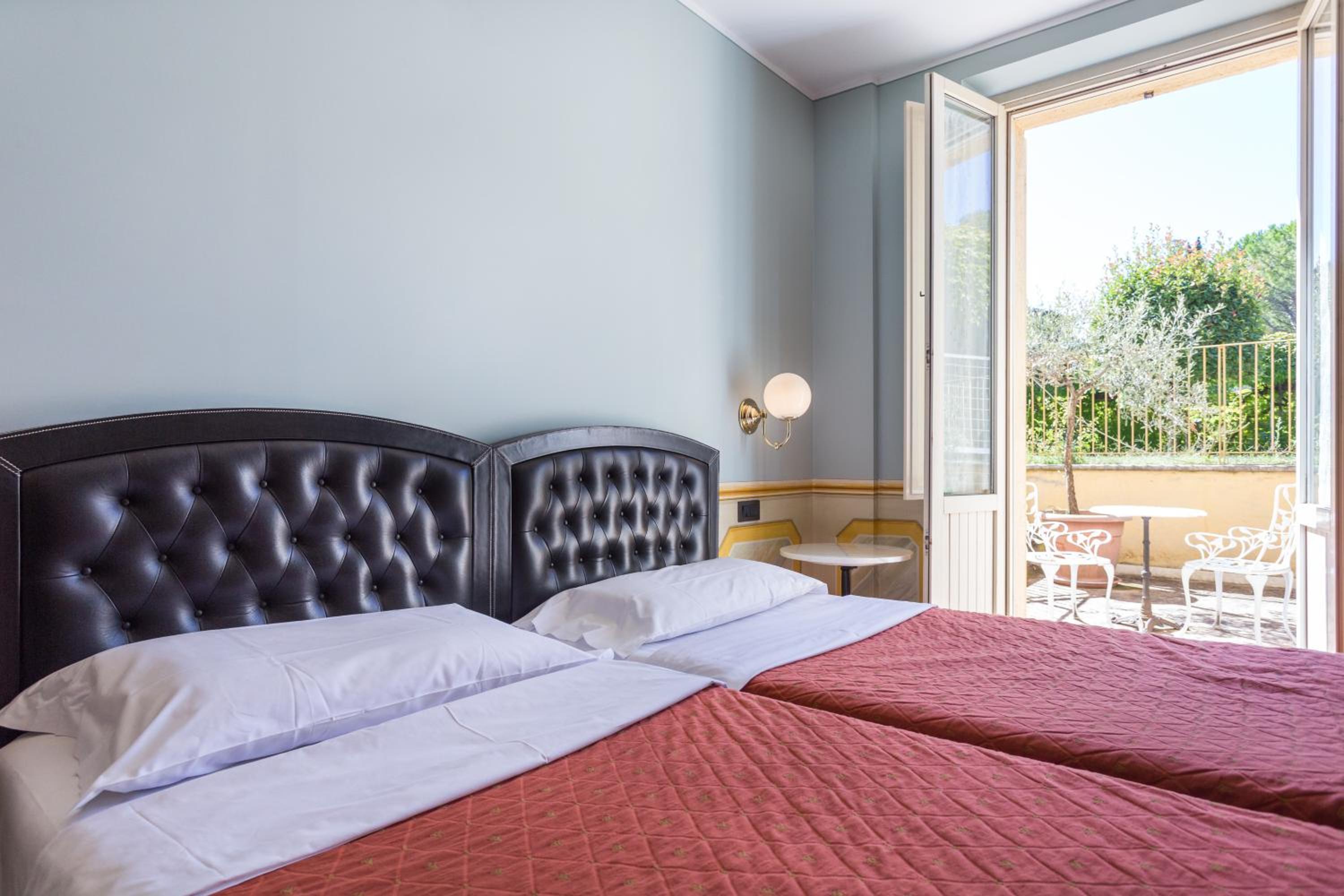 Superior Double Room - Photo 16
