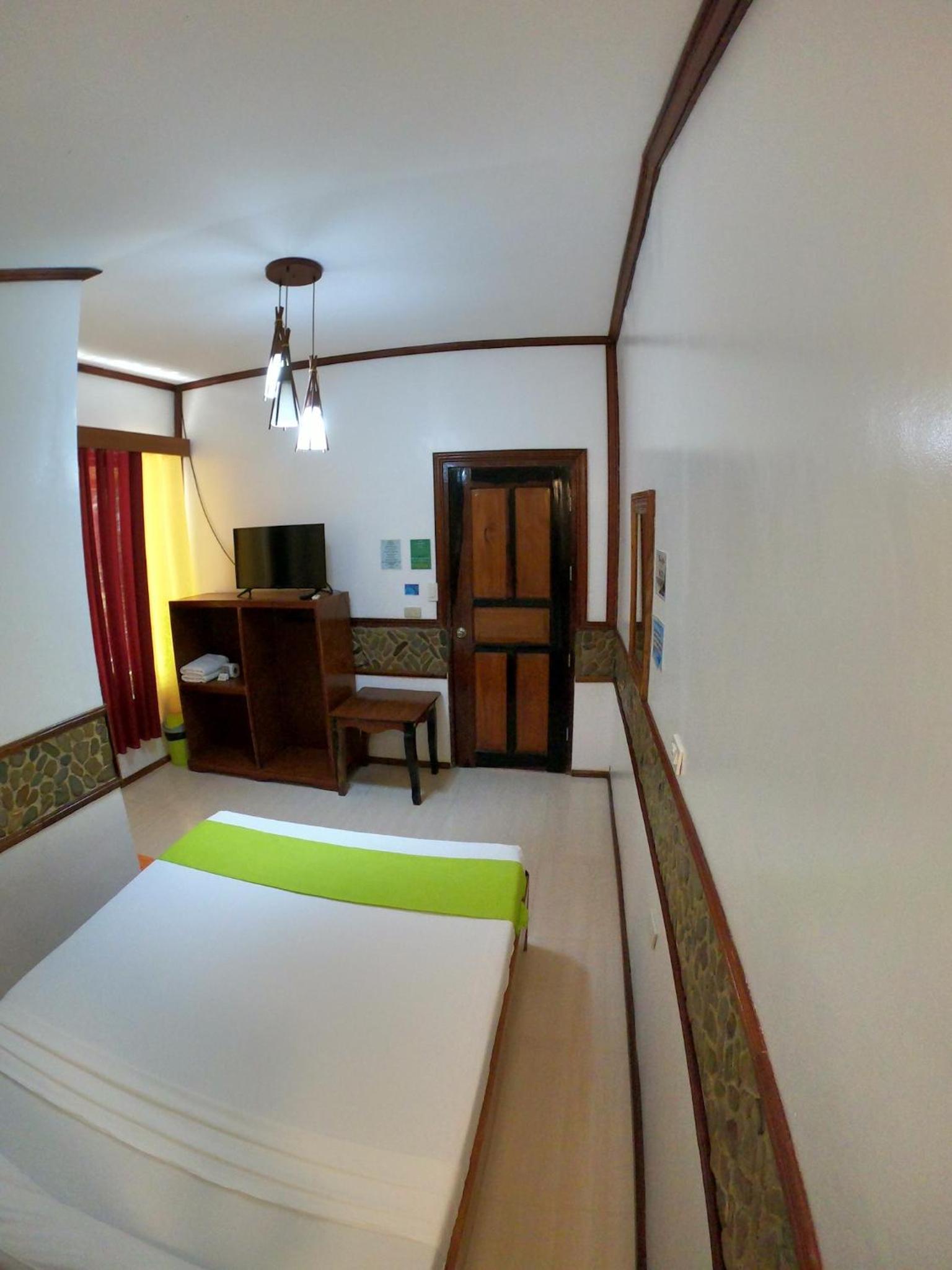Standard Double Room photo 3