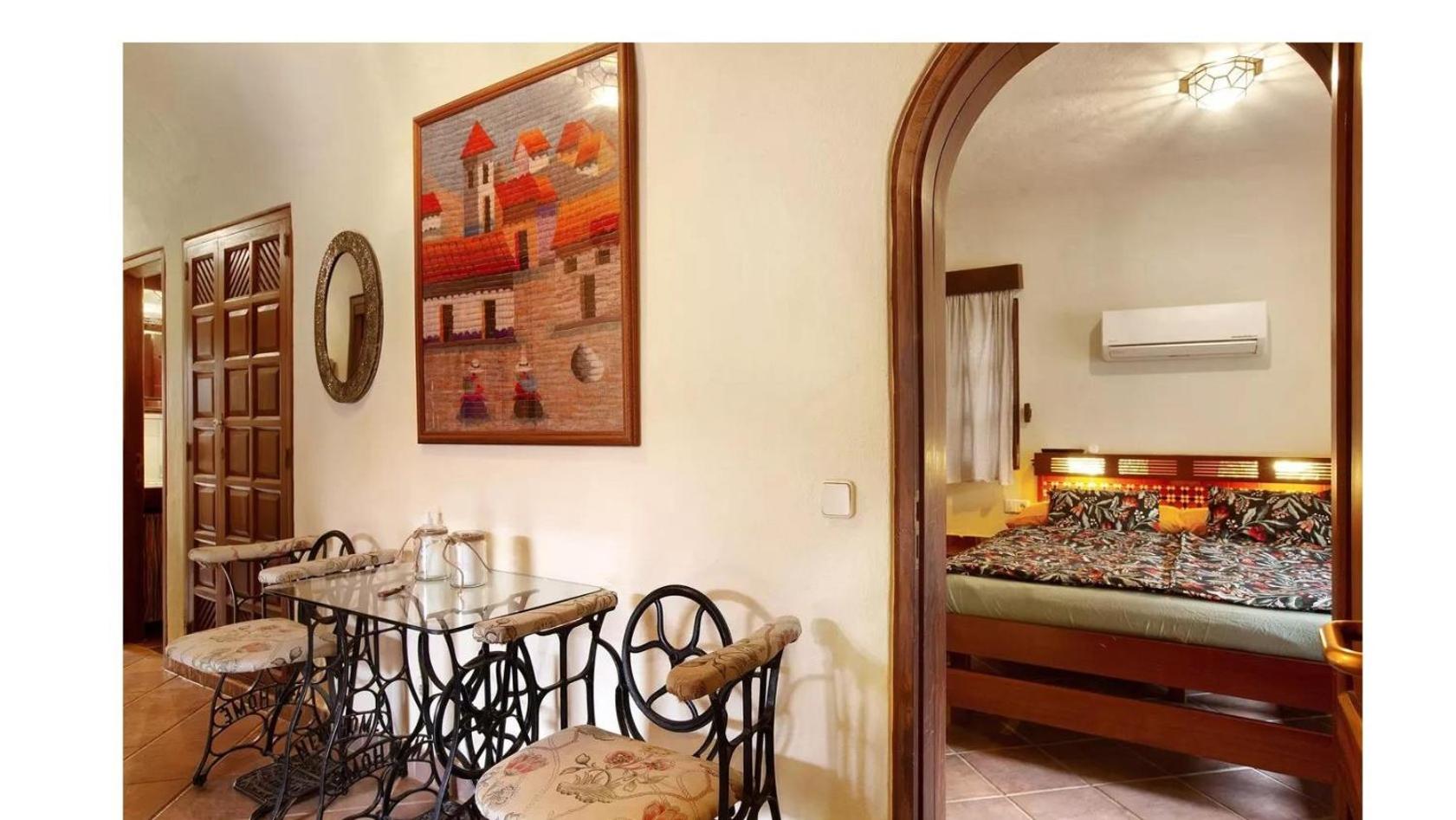 Villa with Sea View photo 2