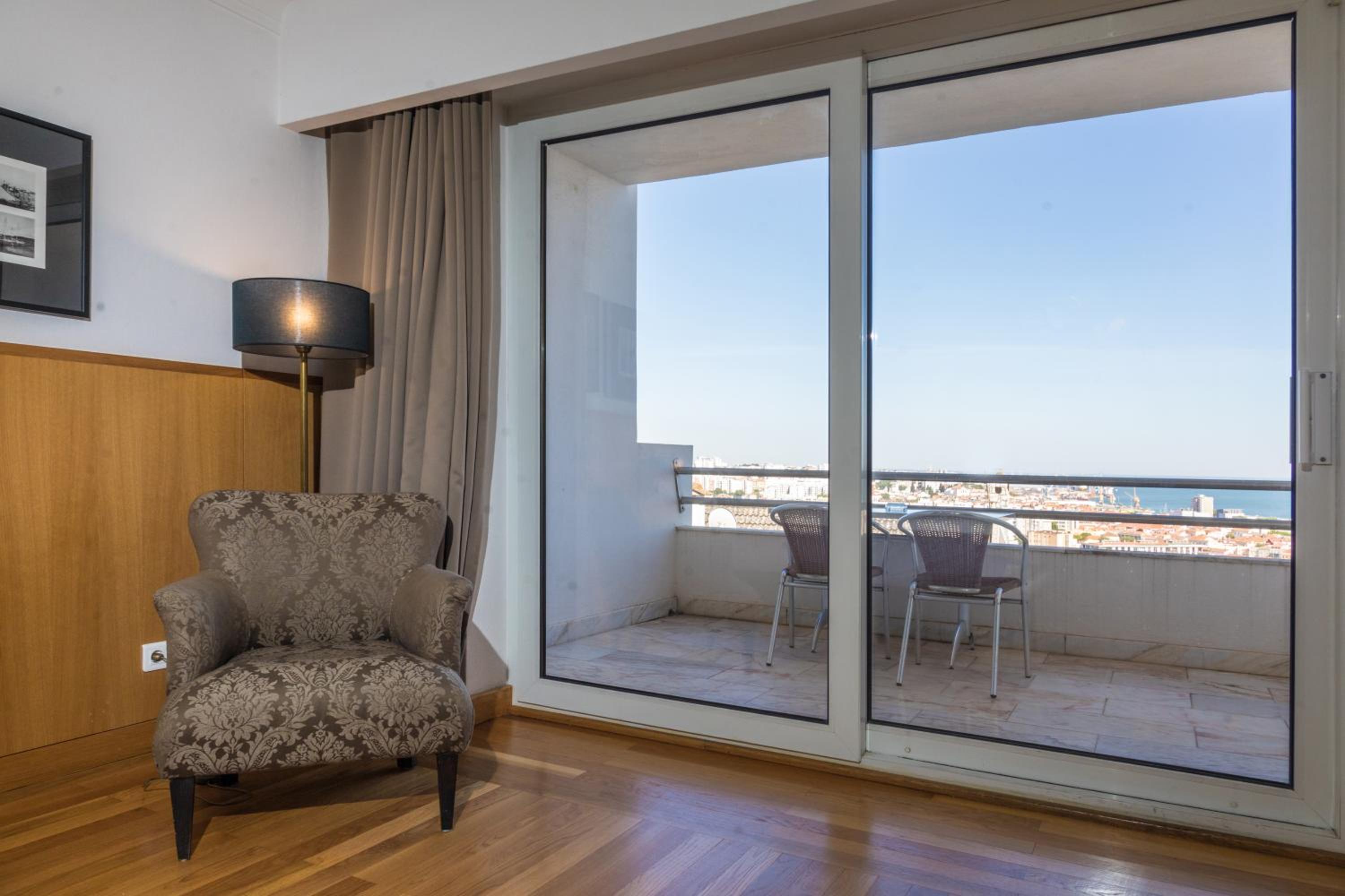 Double Room - Photo 7