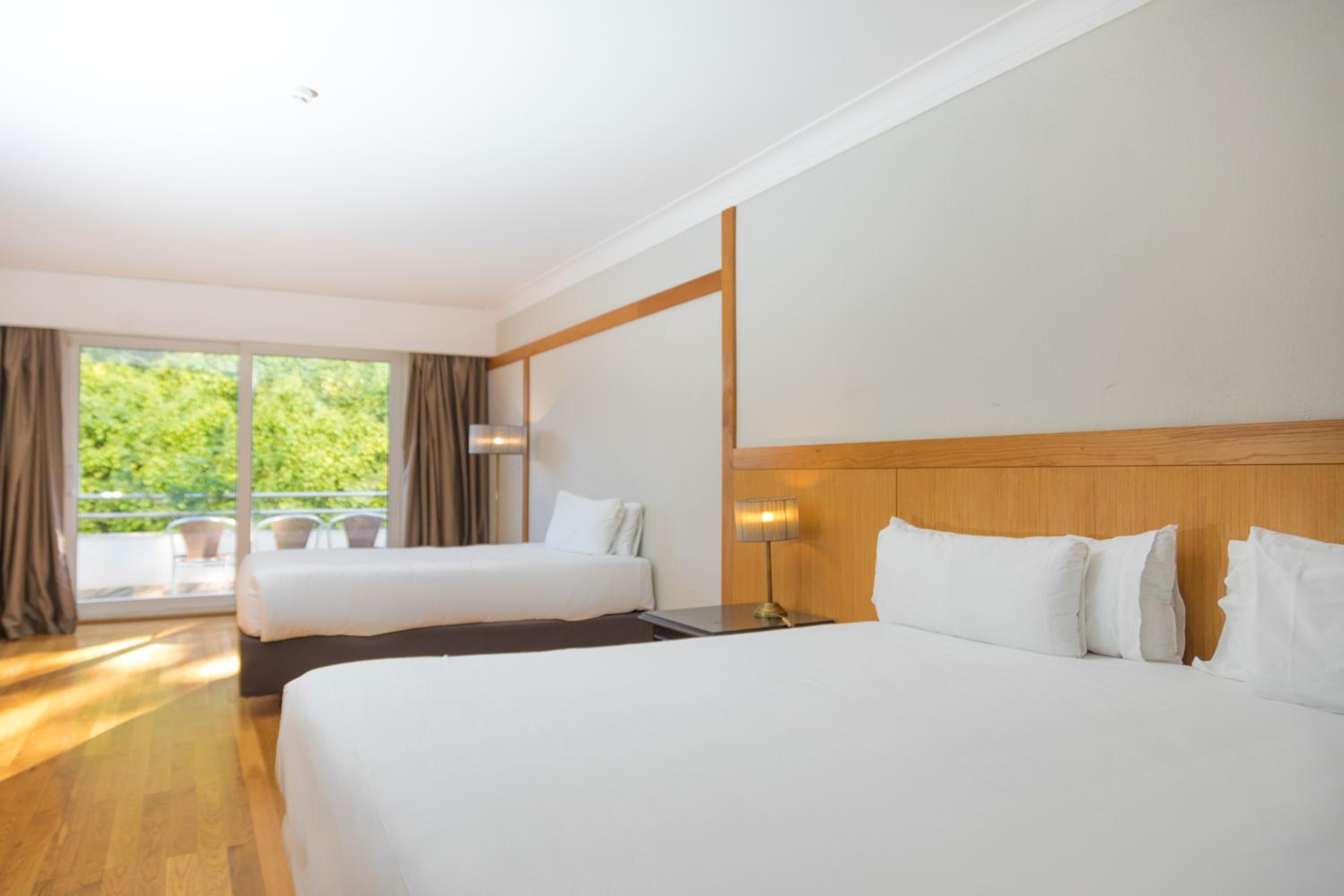 Quadruple Room - Photo 3