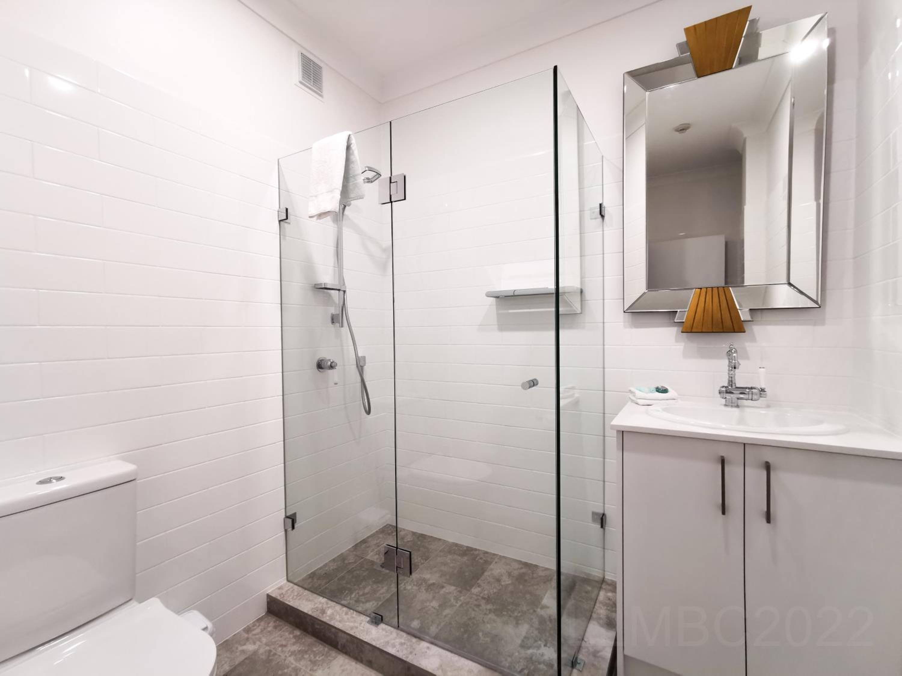 Studio Apartment - Photo 7