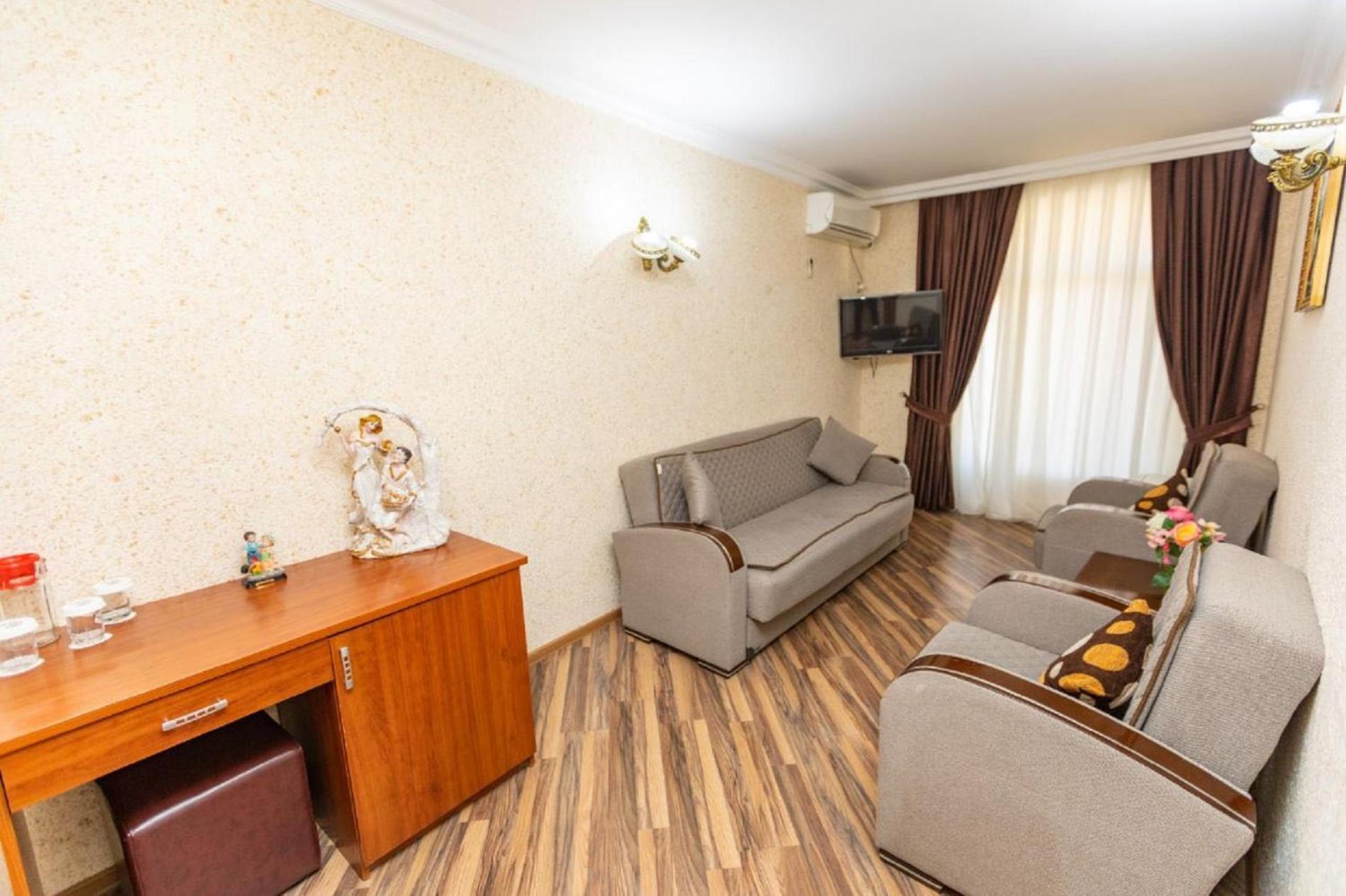 Deluxe Double Room photo 3