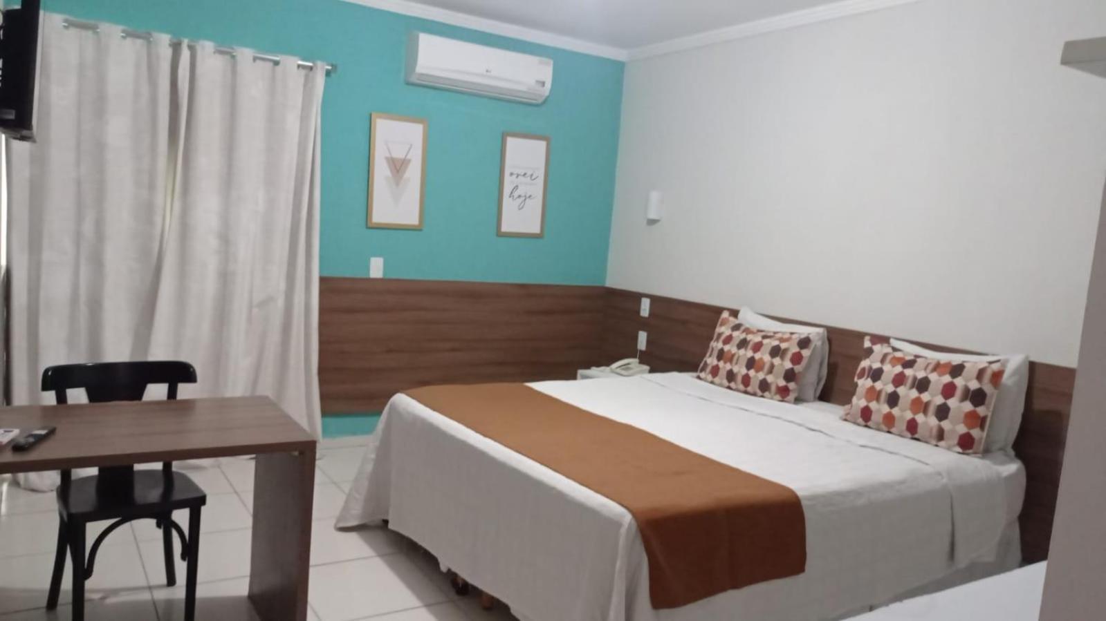 Standard Double or Twin Room photo 2
