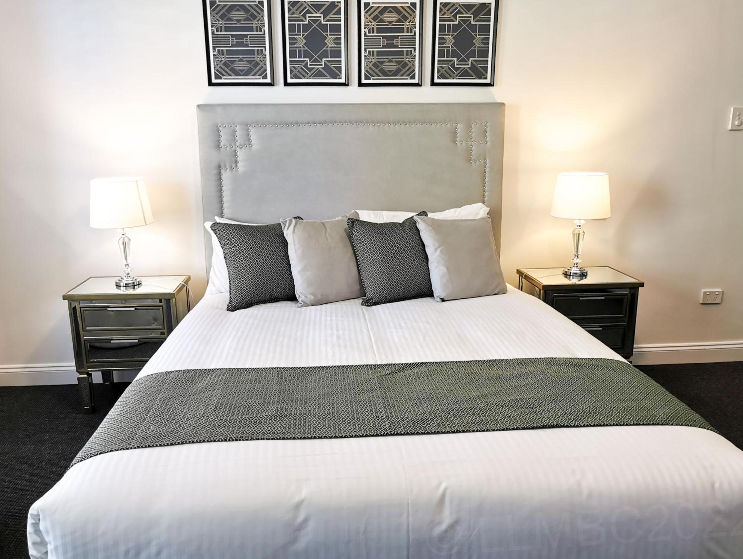 Studio Apartment - Photo 3