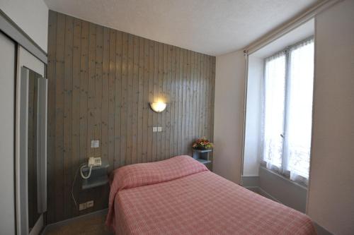 Budget Double Room photo 2